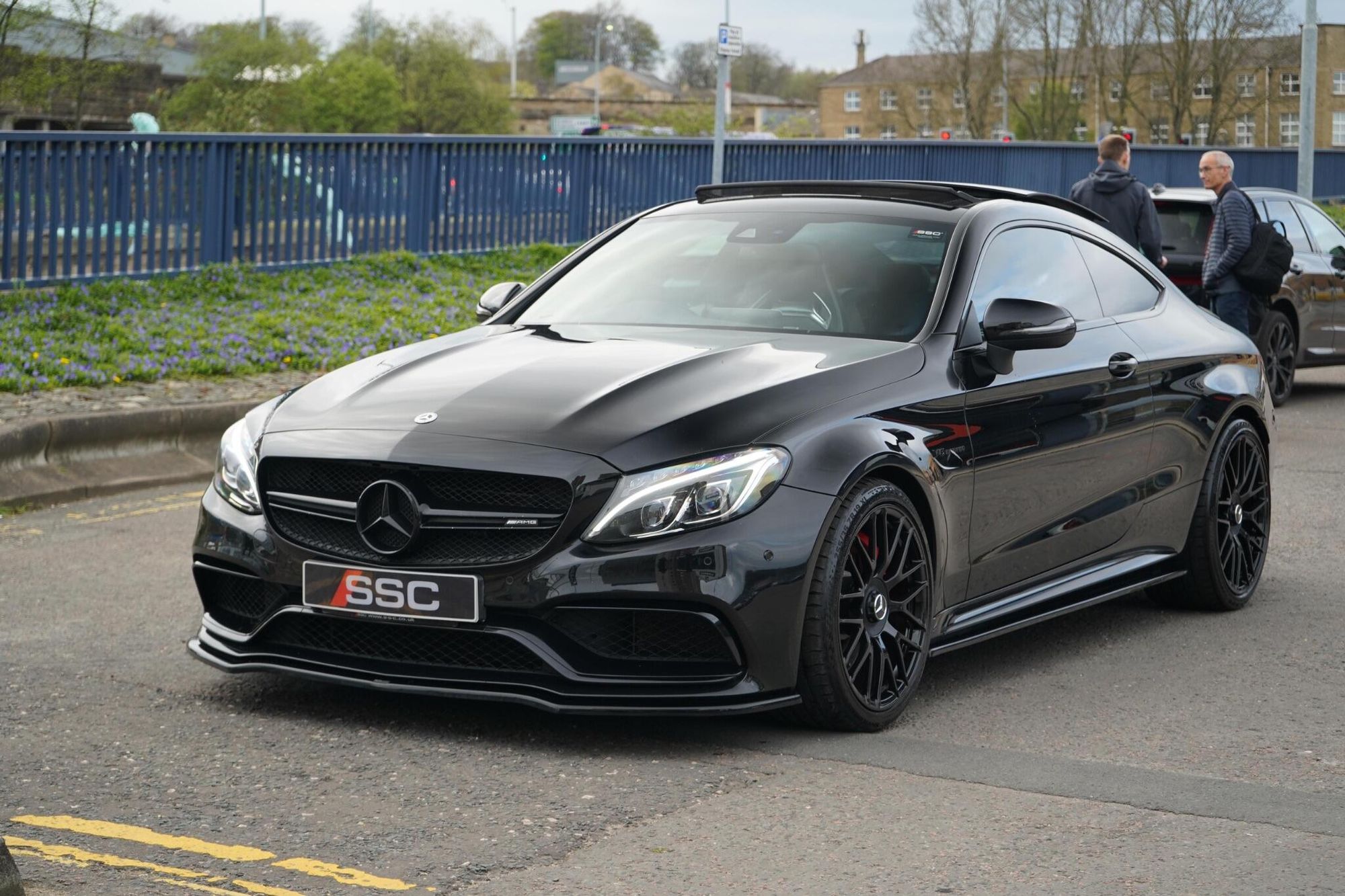 MERCEDES-BENZ C CLASS AMG COUPE C63 S Premium 2dr Auto for sale UK - Slide 7