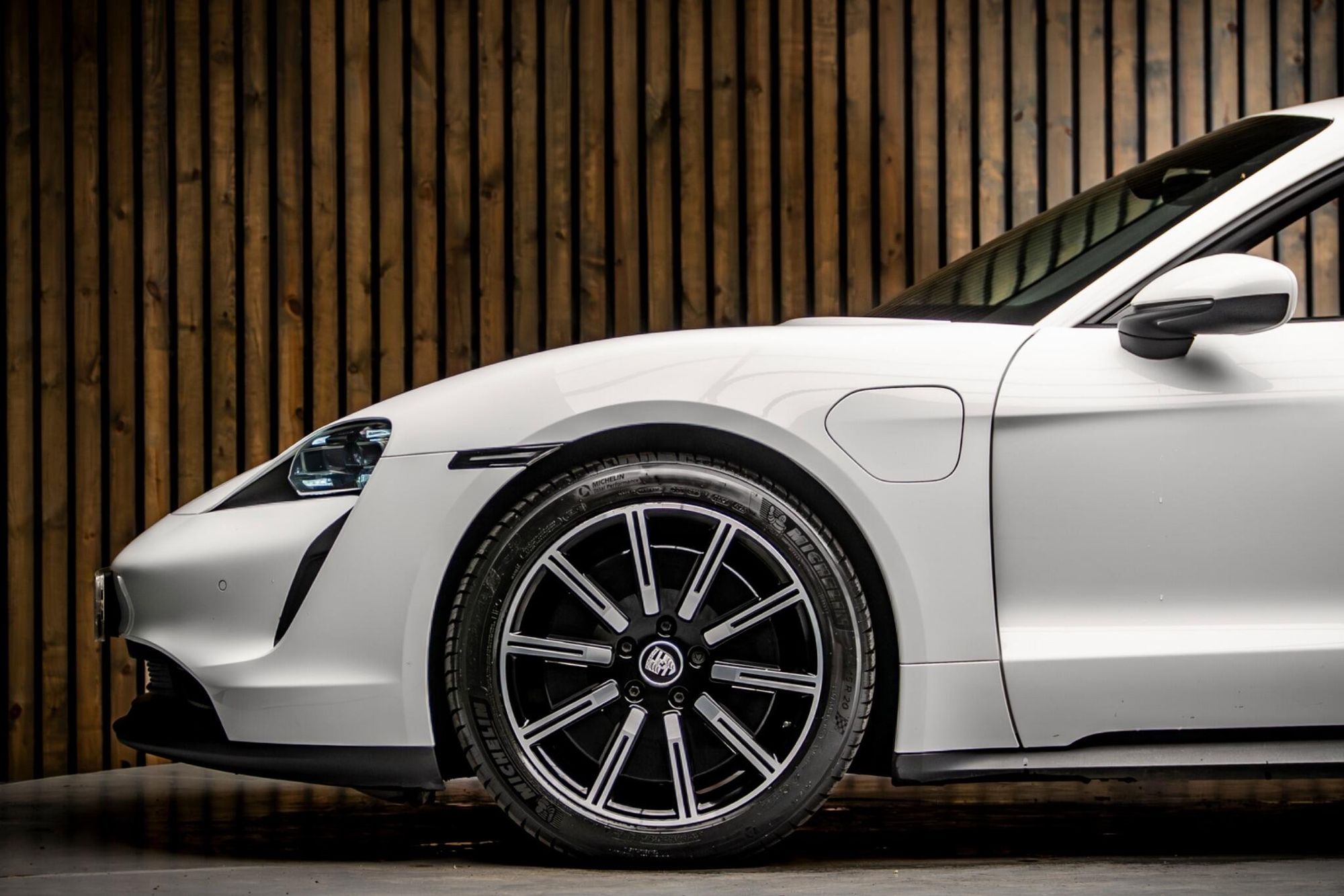 PORSCHE TAYCAN SALOON 300kW 79kWh 4dr RWD Auto [22kW] for sale UK - Slide 9