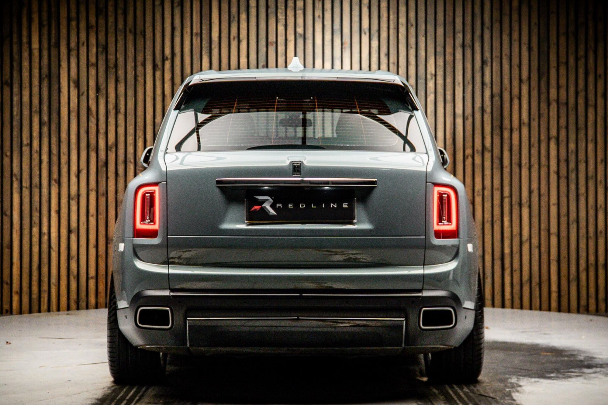 ROLLS-ROYCE CULLINAN ESTATE 5dr Auto for sale UK - Slide 6