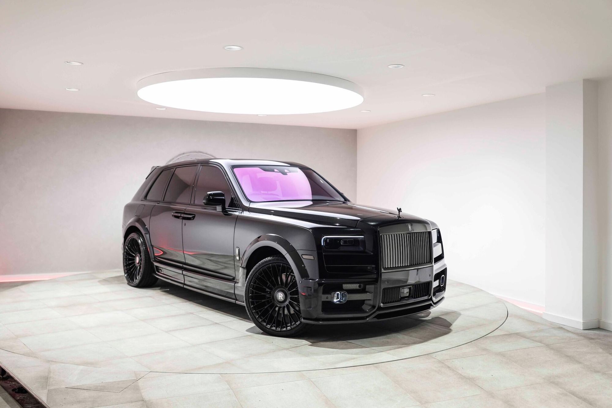 ROLLS-ROYCE CULLINAN ESTATE Black Badge 5dr Auto for sale UK - Slide 2