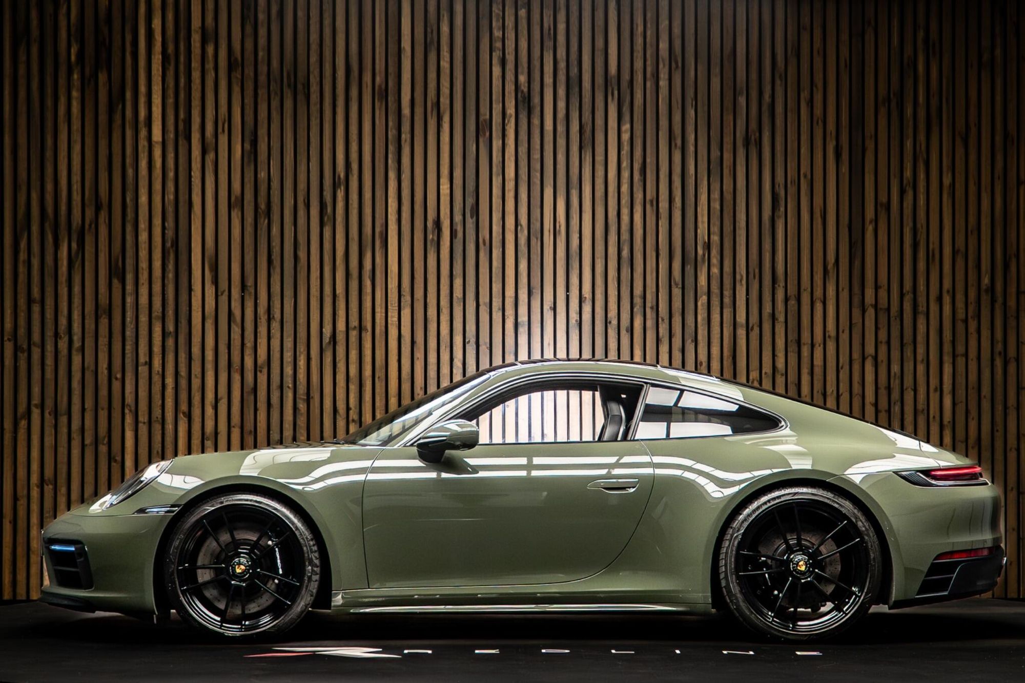 PORSCHE 911 [992] CARRERA COUPE GTS 2dr PDK for sale UK - Slide 7