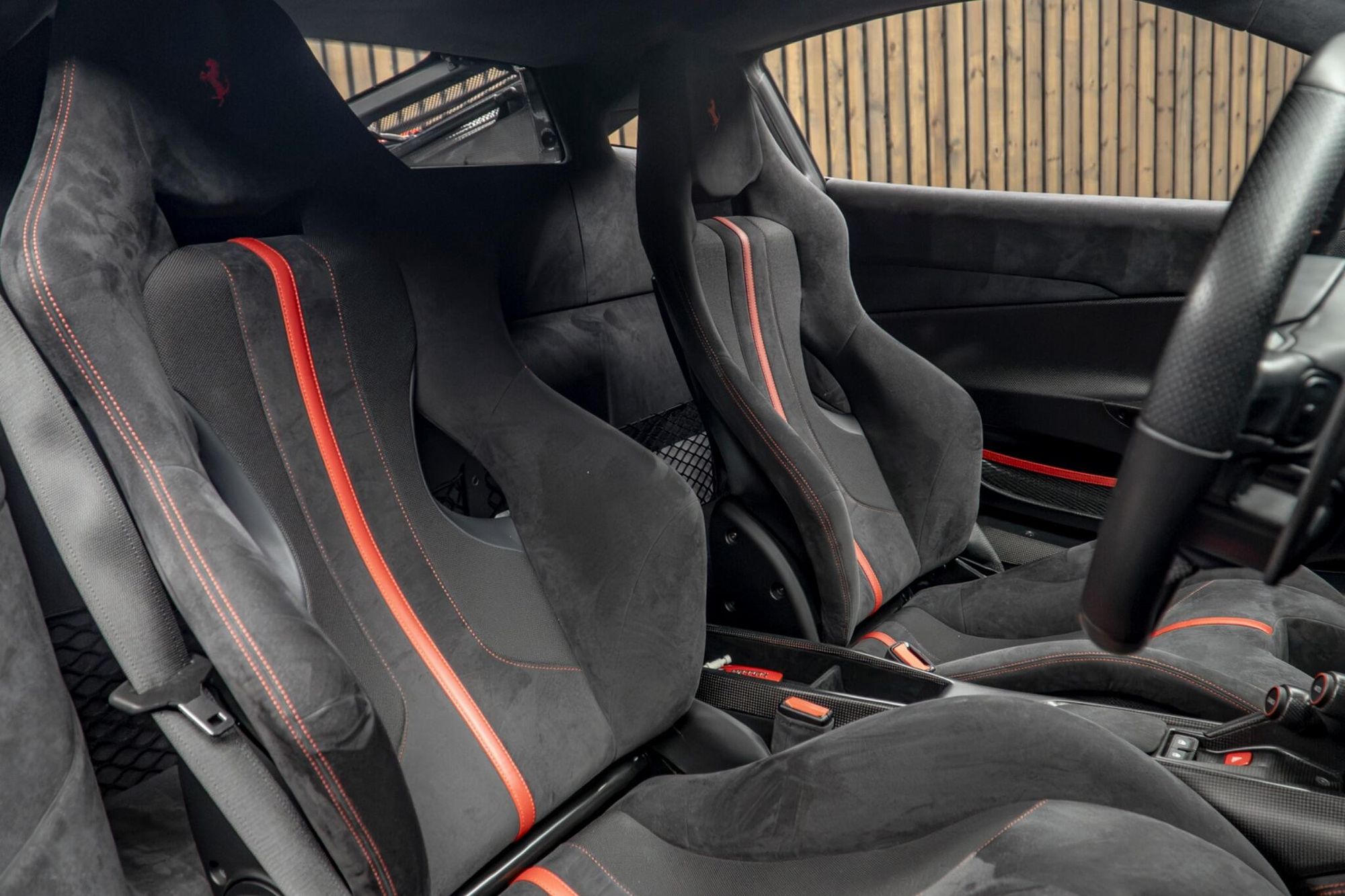 FERRARI 488 PISTA COUPE 2dr Auto for sale UK - Slide 2