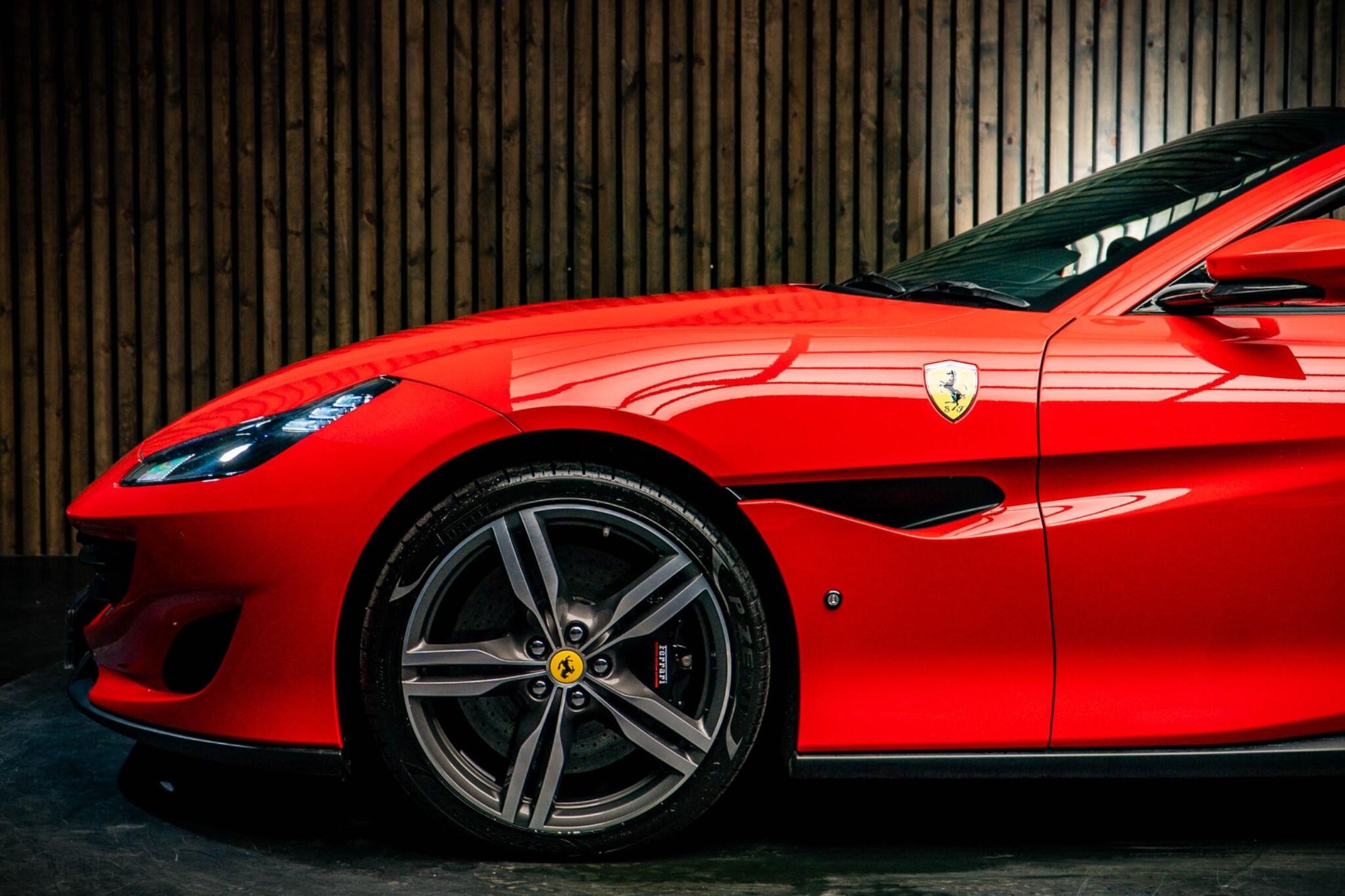 FERRARI PORTOFINO CONVERTIBLE GT 2dr Auto for sale UK - Slide 9