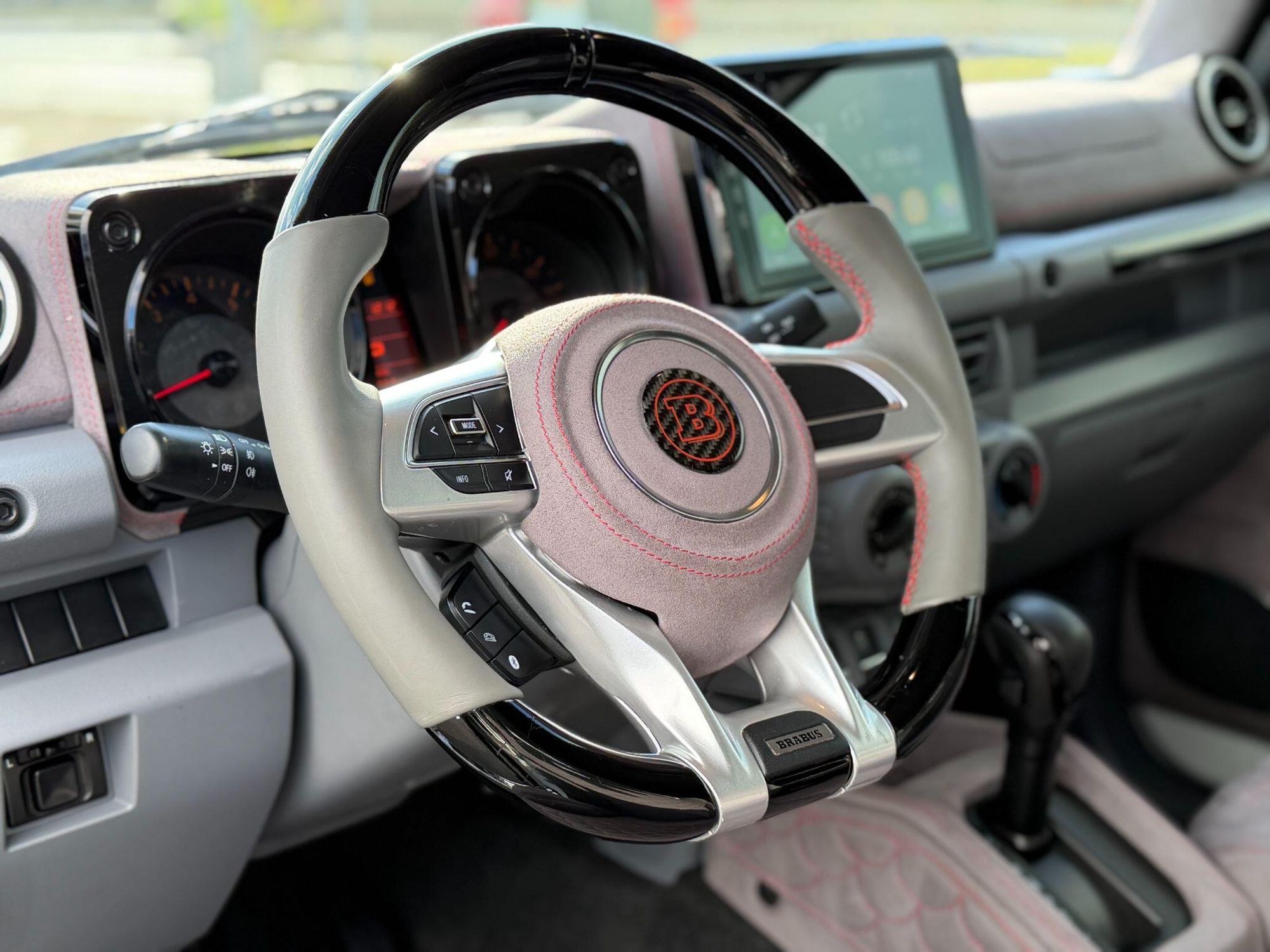 SUZUKI JIMNY ESTATE 1.5 SZ5 ALLGRIP Auto 3dr for sale UK - Slide 4