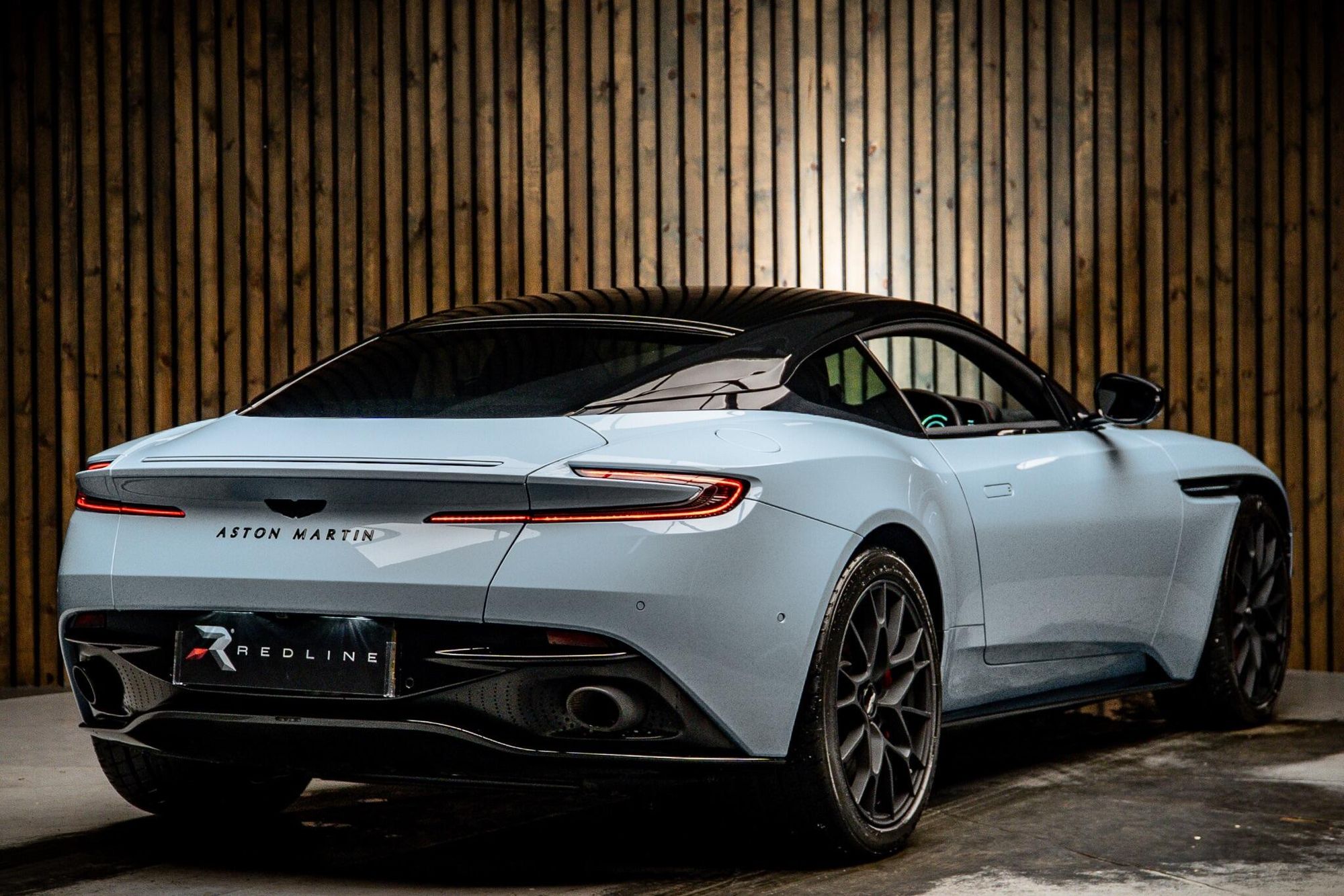 ASTON MARTIN DB11 COUPE V8 528 2dr Touchtronic Auto for sale UK - Slide 4