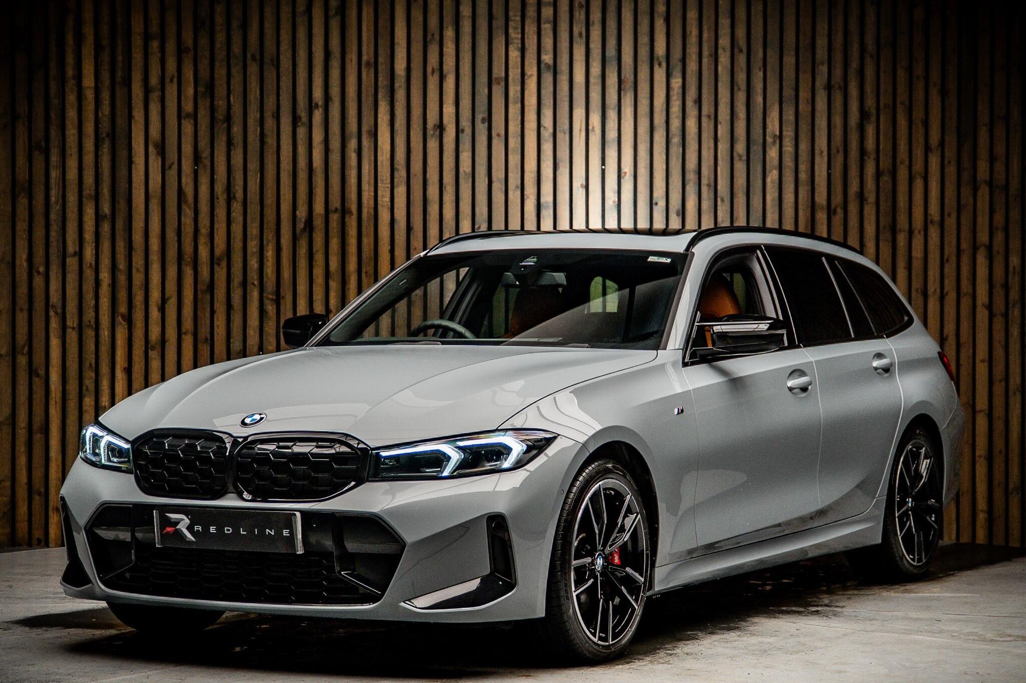 BMW 3 SERIES TOURING M340i xDrive MHT 5dr Step Auto for sale UK - Slide 8