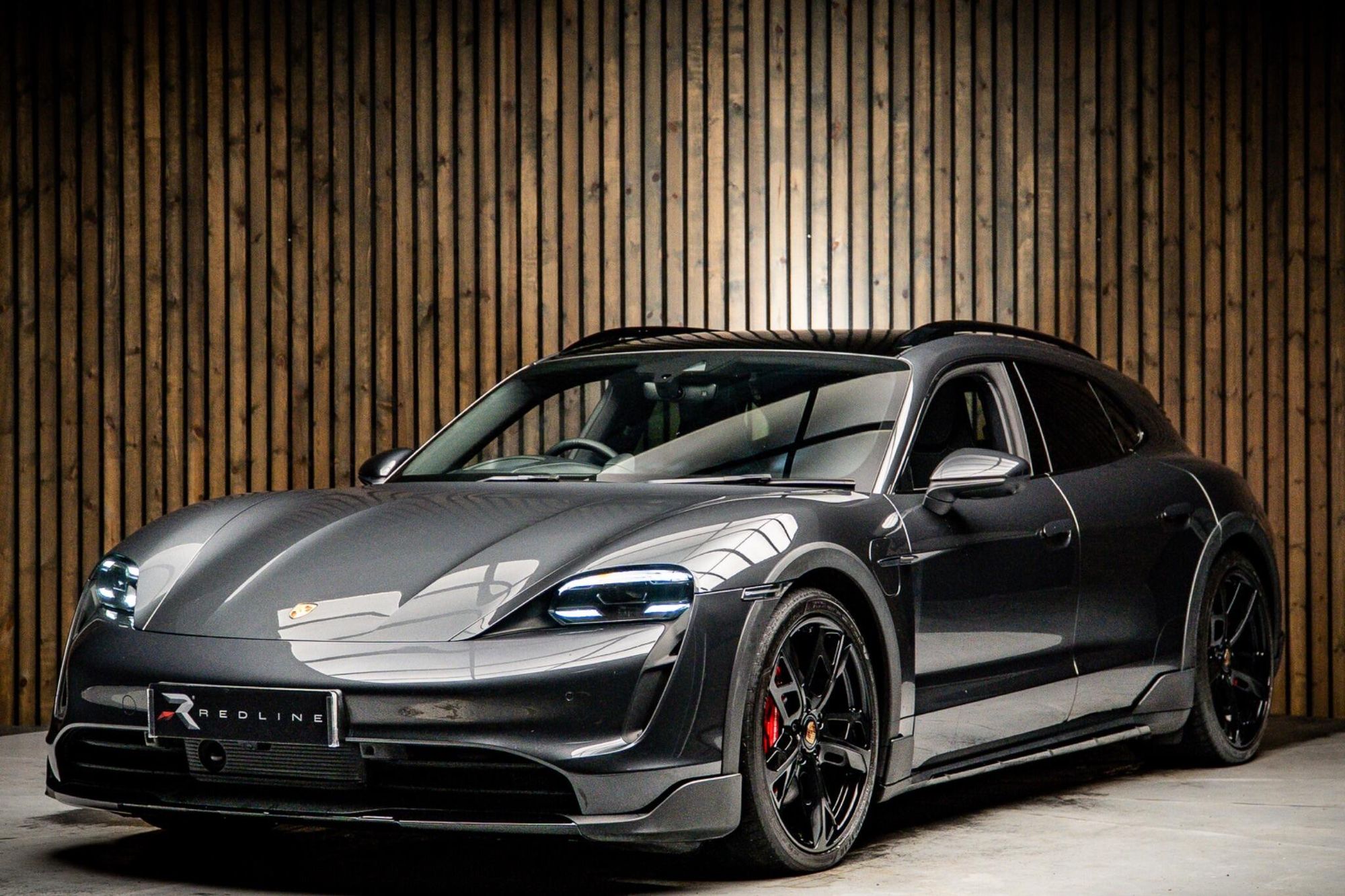 PORSCHE TAYCAN CROSS TURISMO 420kW 4S 93kWh 5dr Auto for sale UK - Slide 8