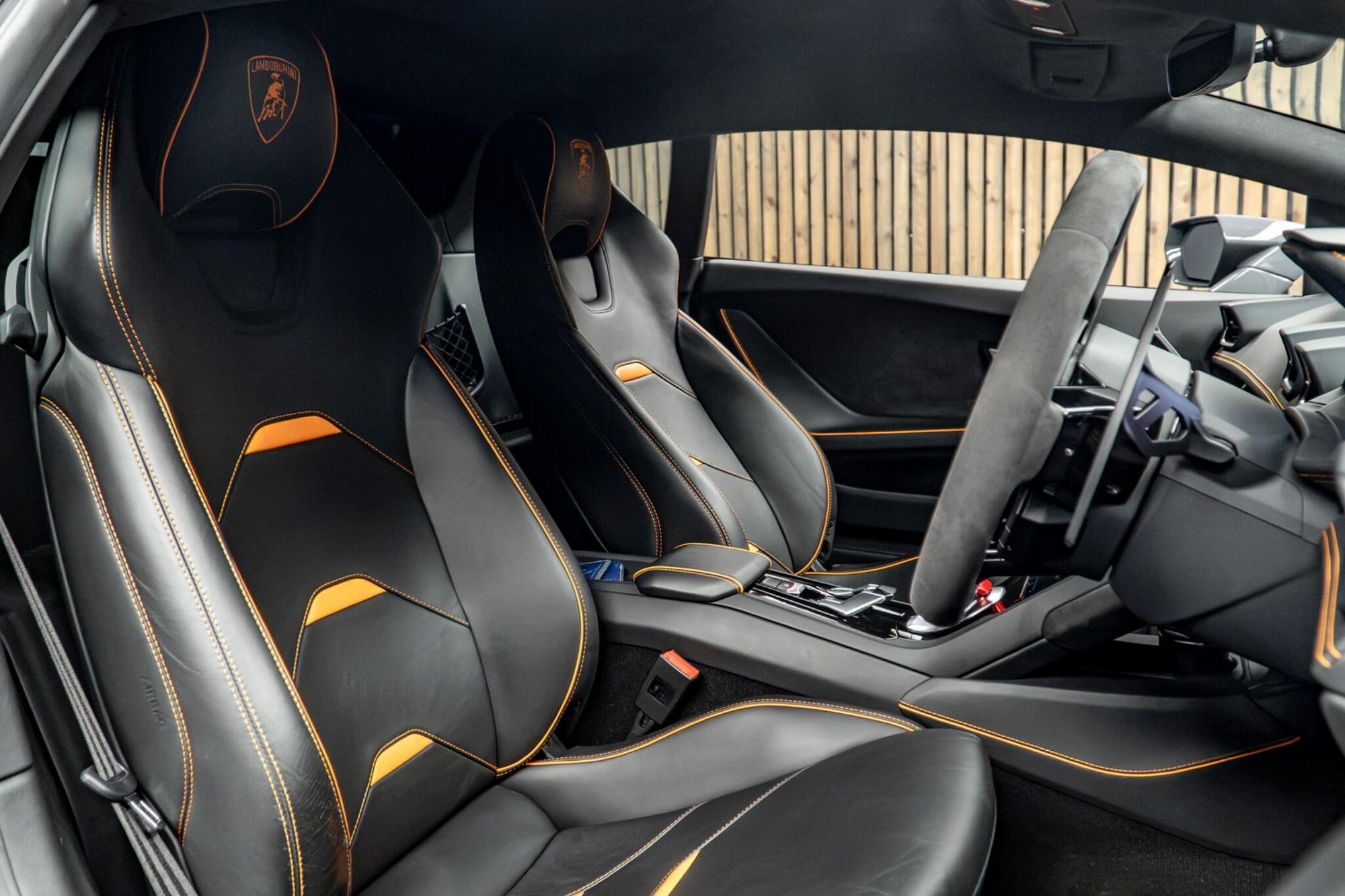 LAMBORGHINI HURACAN COUPE LP 640-4 Performante 2dr LDF for sale UK - Slide 2