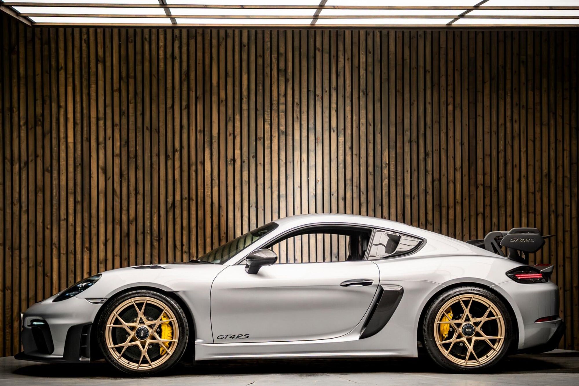 PORSCHE CAYMAN 718 COUPE 4.0 GT4 RS 2dr PDK for sale UK - Slide 7