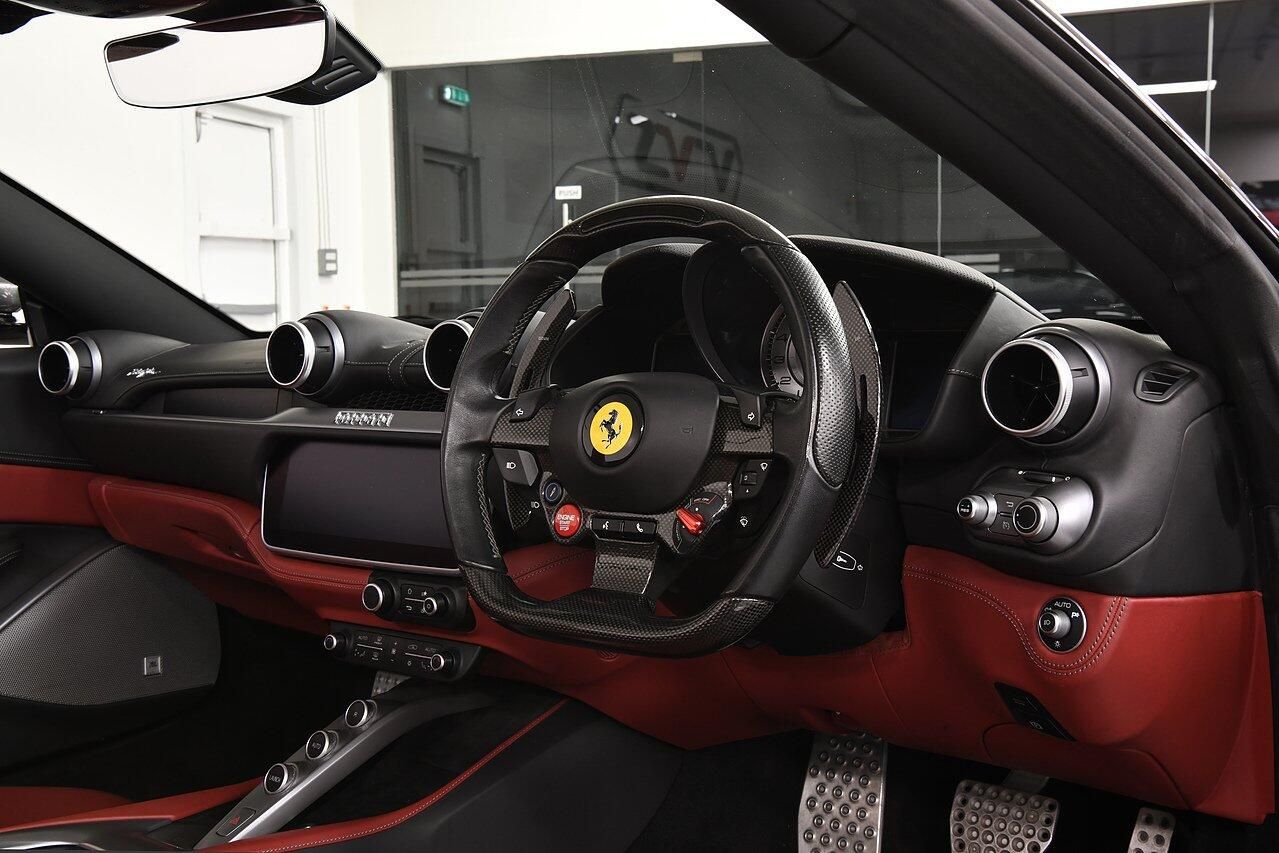 FERRARI PORTOFINO CONVERTIBLE GT 2dr Auto for sale UK - Slide 5