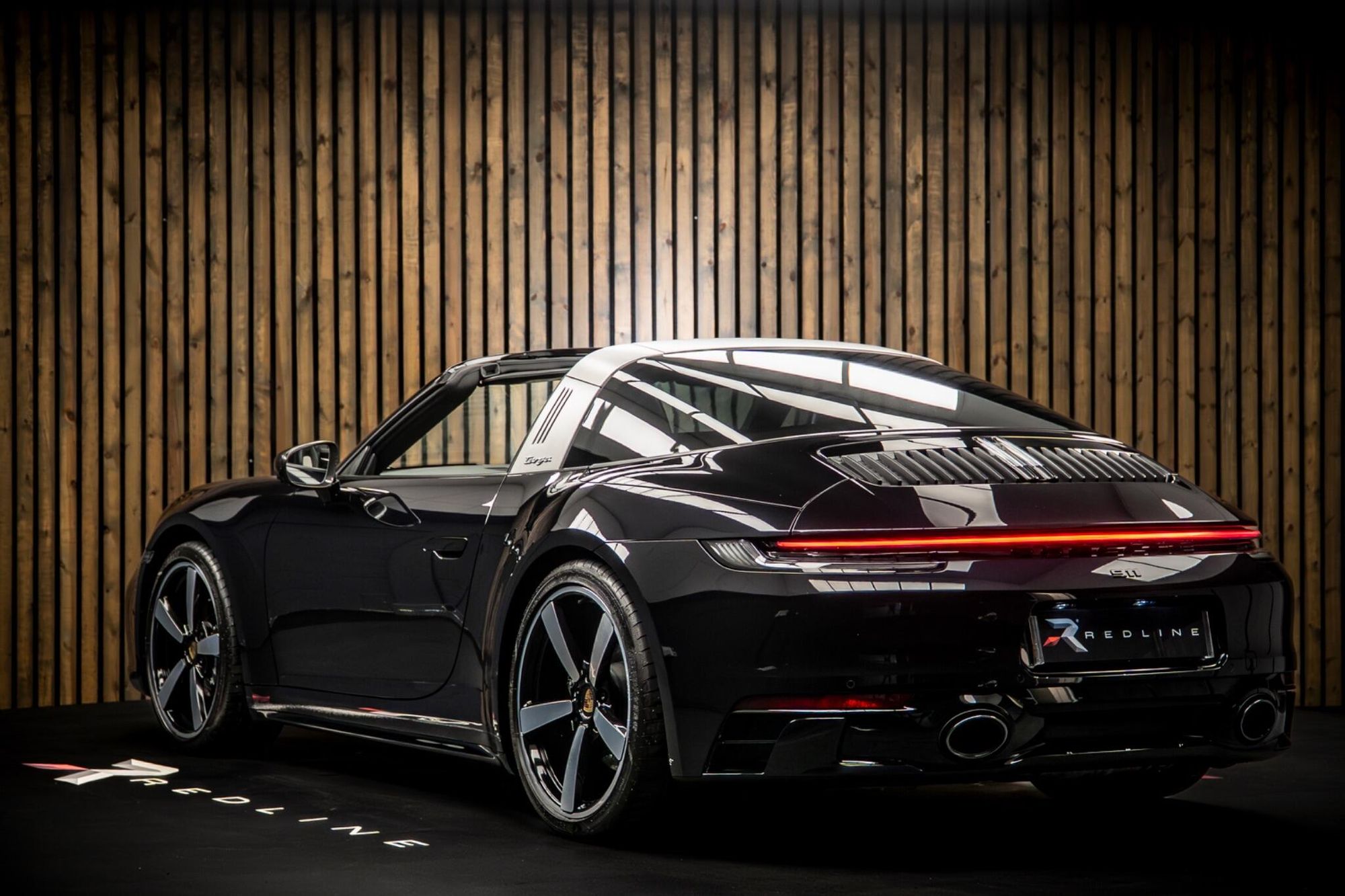 PORSCHE 911 [992] TARGA 4 S 2dr PDK for sale UK - Slide 3