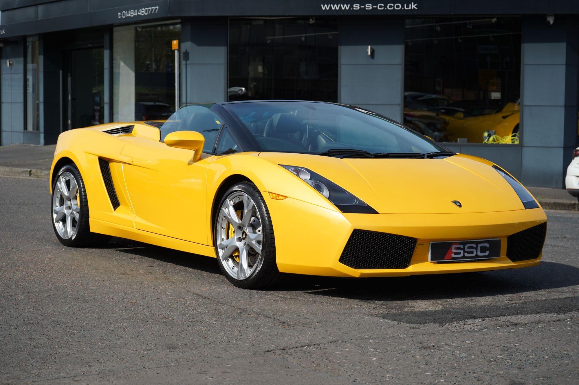 LAMBORGHINI GALLARDO SPYDER Spyder 2dr for sale UK - Slide 5