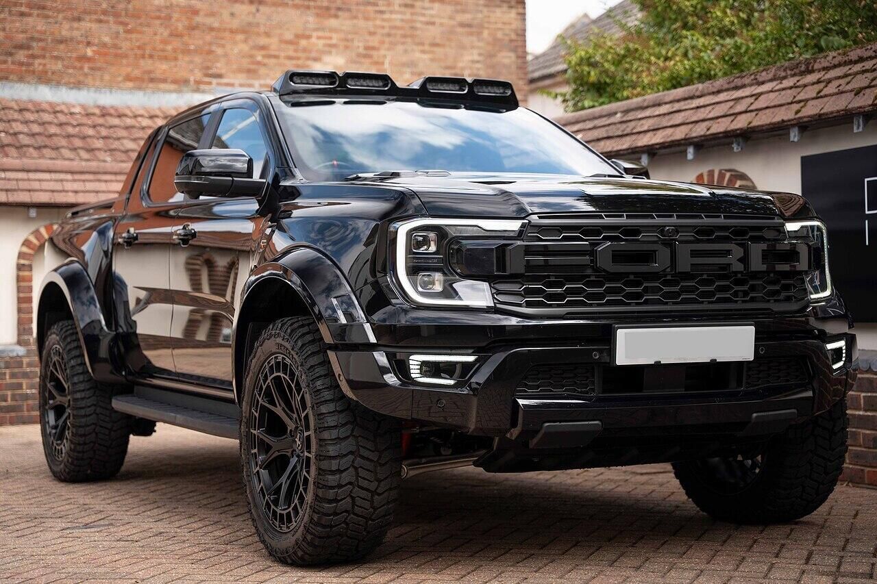 FORD RANGER PETROL Pick Up Double Cab Raptor 3.0 EcoBoost V6 292 Auto for sale UK - Slide 6