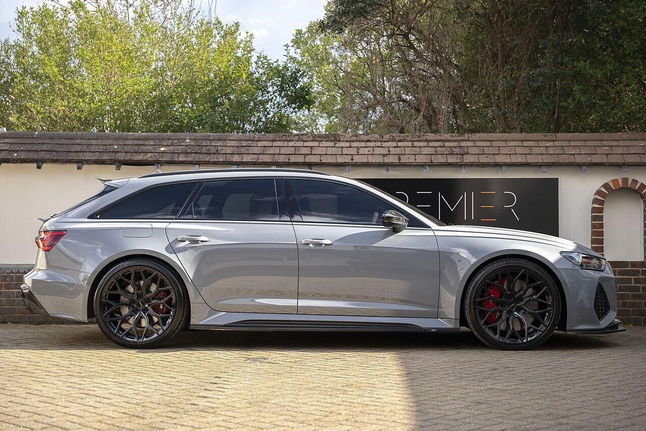 AUDI RS6 RS 6 AVANT RS 6 TFSI Quattro Performance 5dr Tiptronic for sale UK - Slide 3