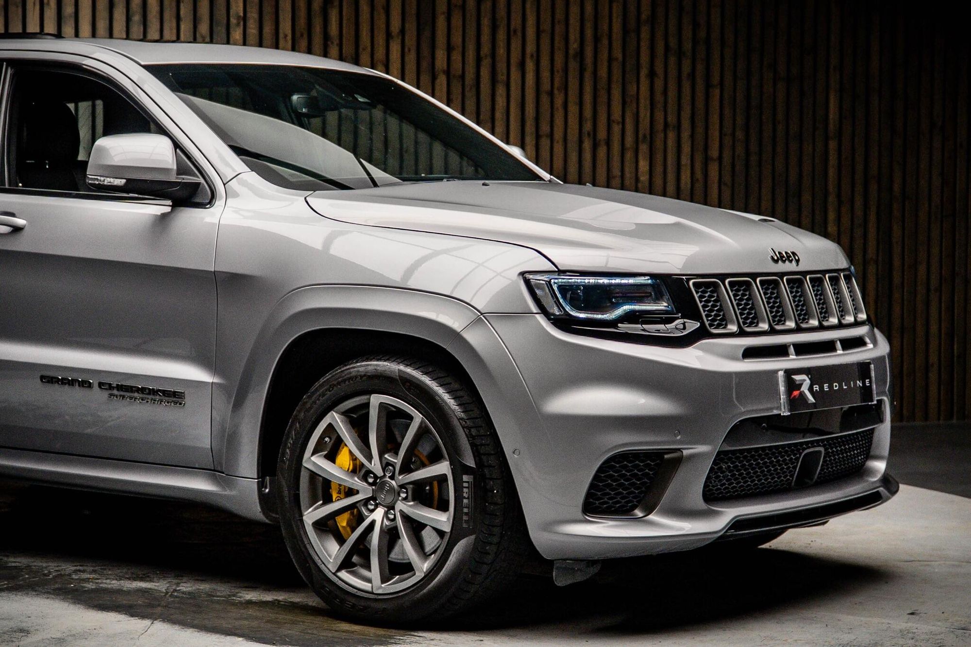 JEEP GRAND CHEROKEE SW SPECIAL EDITION 6.2 V8 HEMI Supercharged Trackhawk 5dr Auto for sale UK - Slide 10