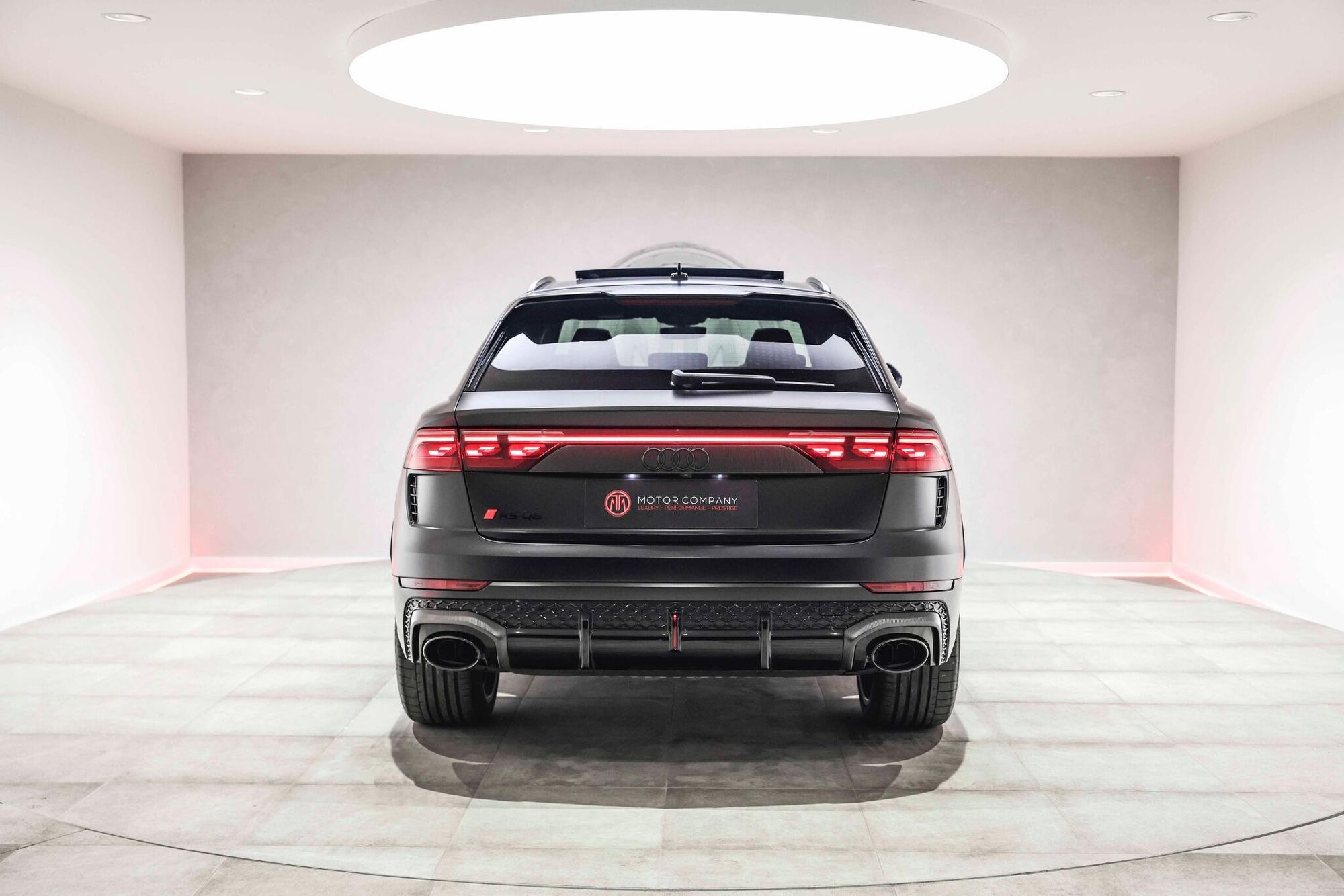AUDI Q8 ESTATE SQ8 TFSI Quattro Vorsprung 5dr Tiptronic for sale UK - Slide 10