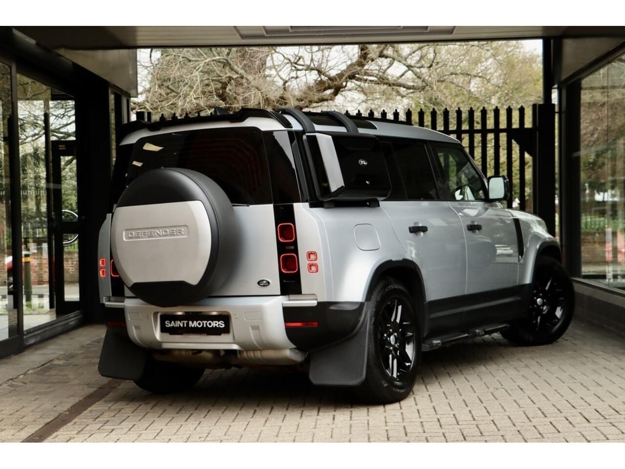 LAND ROVER DEFENDER DIESEL ESTATE 2.0 D240 S 110 5dr Auto for sale UK - Slide 5