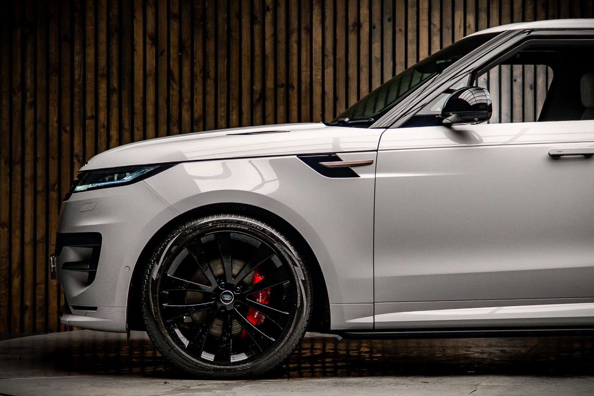 LAND ROVER RANGE ROVER SPORT DIESEL ESTATE 3.0 D350 Autobiography 5dr Auto for sale UK - Slide 9