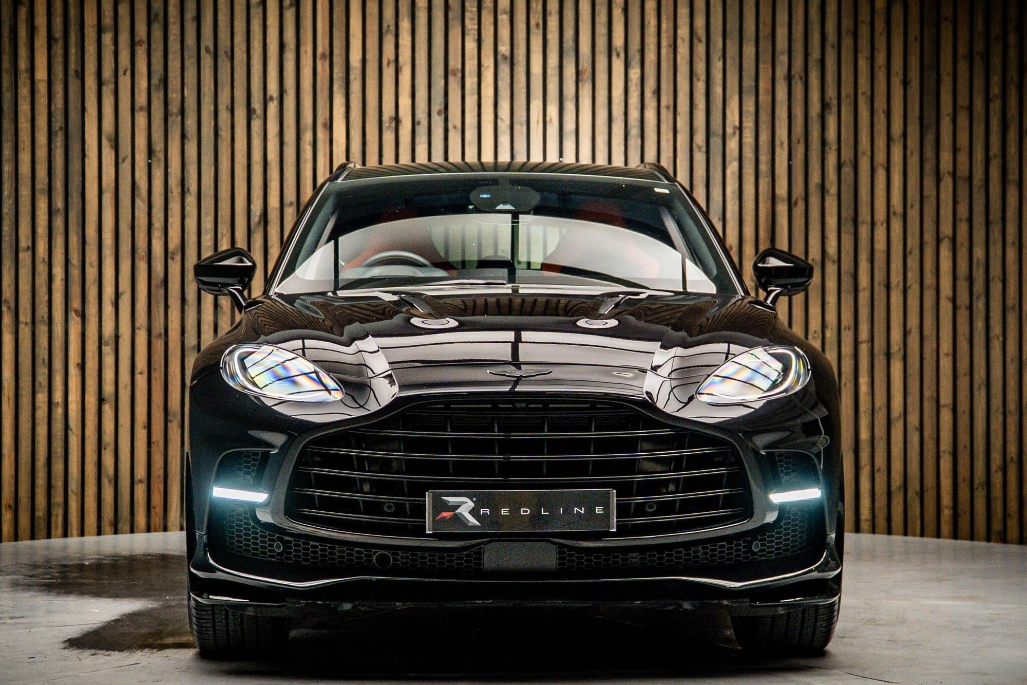 ASTON MARTIN DBX ESTATE V8 DBX707 5dr Touchtronic for sale UK - Slide 5