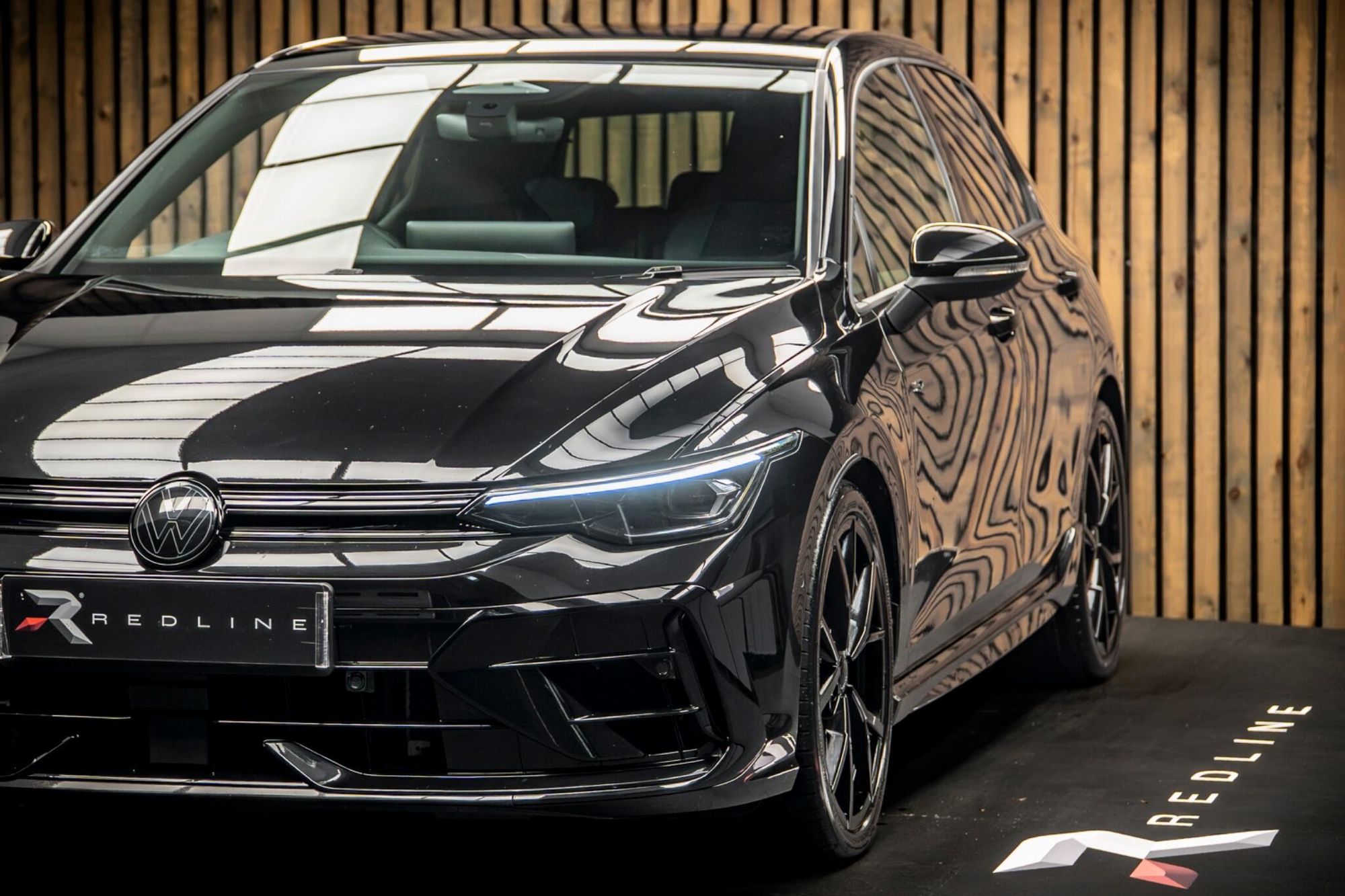 VOLKSWAGEN GOLF HATCHBACK 2.0 TSI 333 R Black Edition 4Motion 5dr DSG for sale UK - Slide 10