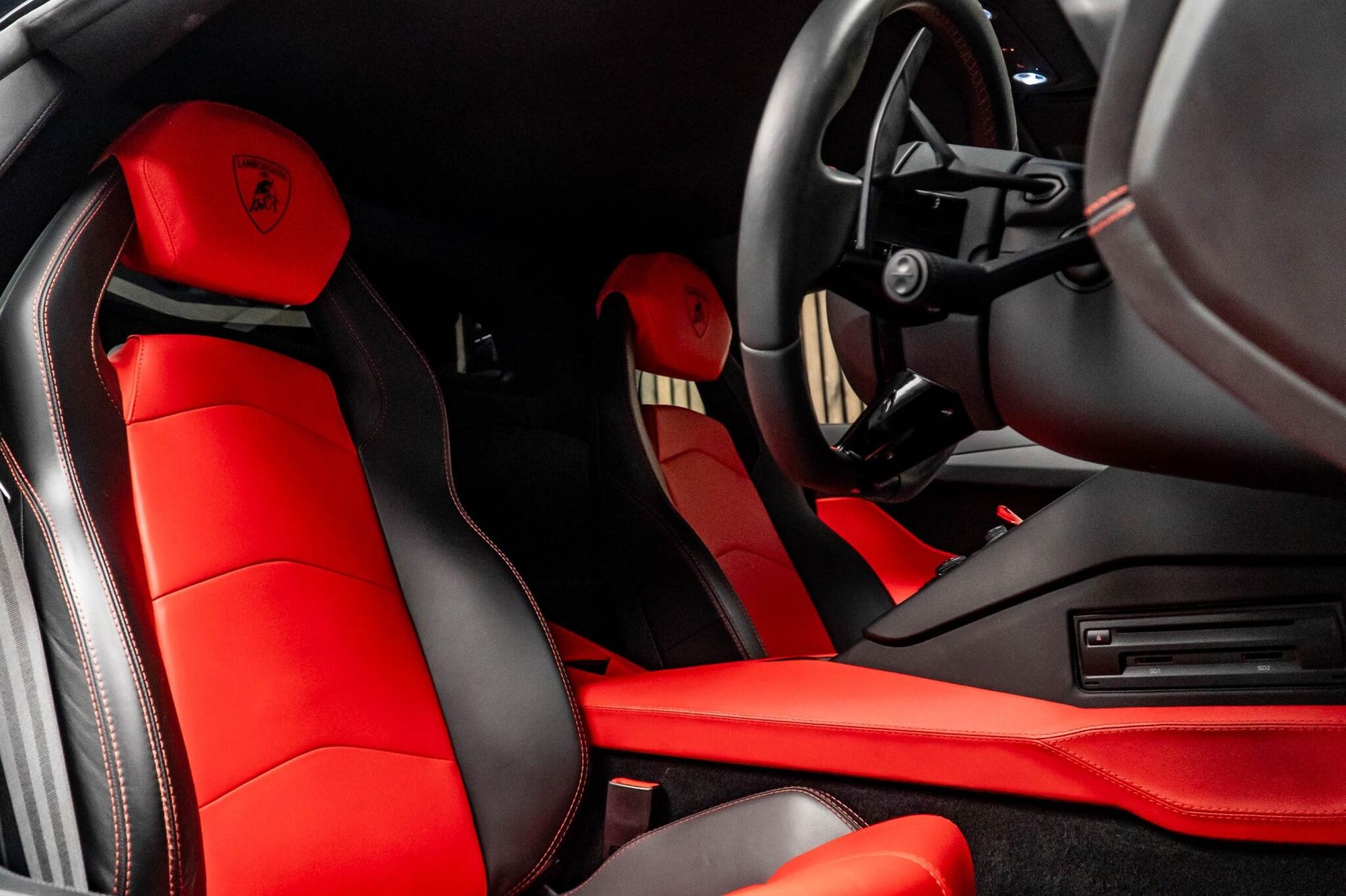 LAMBORGHINI AVENTADOR COUPE LP 740-4 S 2dr ISR for sale UK - Slide 2