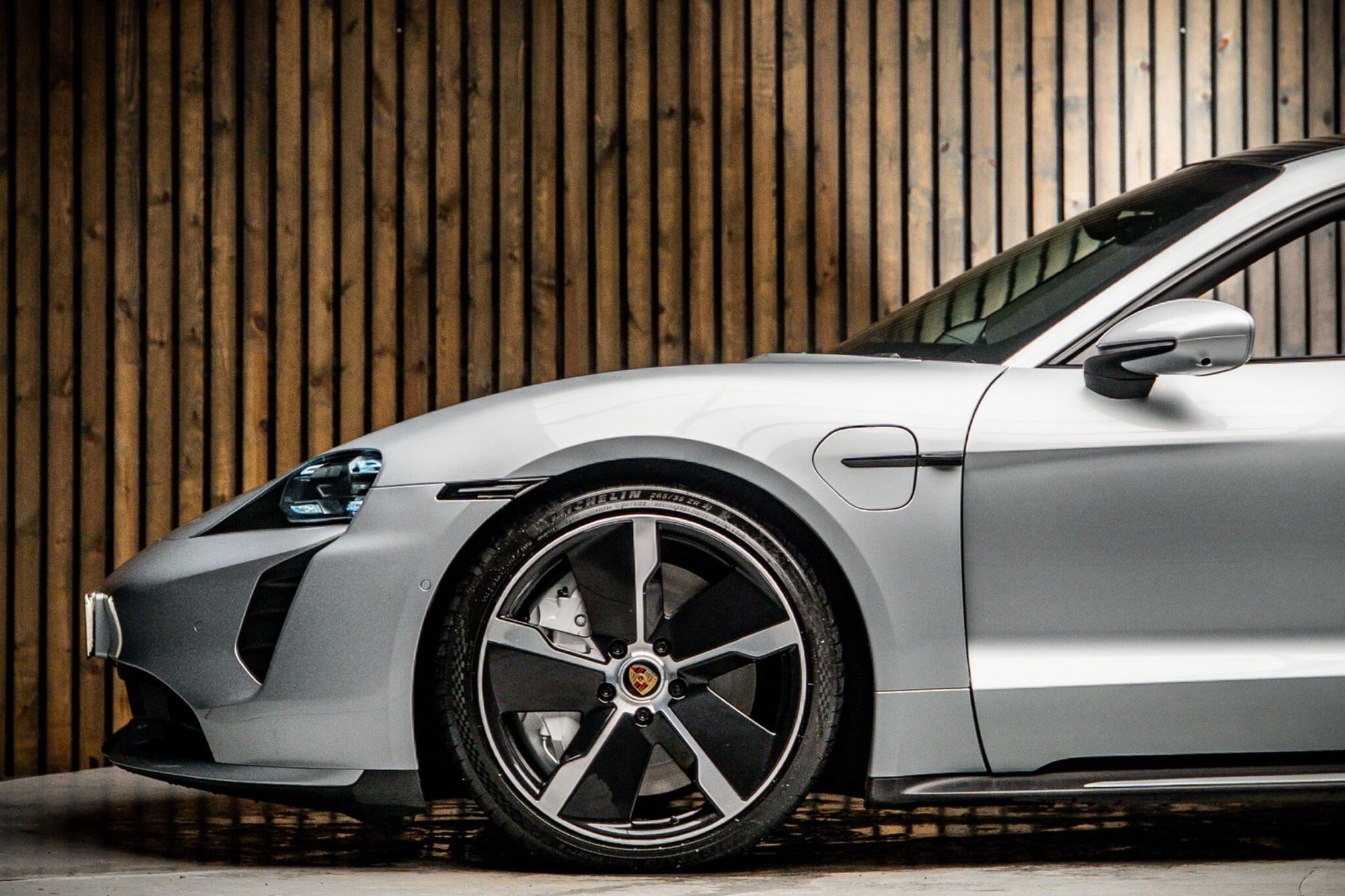 PORSCHE TAYCAN SALOON 500kW Turbo 93kWh 4dr Auto for sale UK - Slide 9