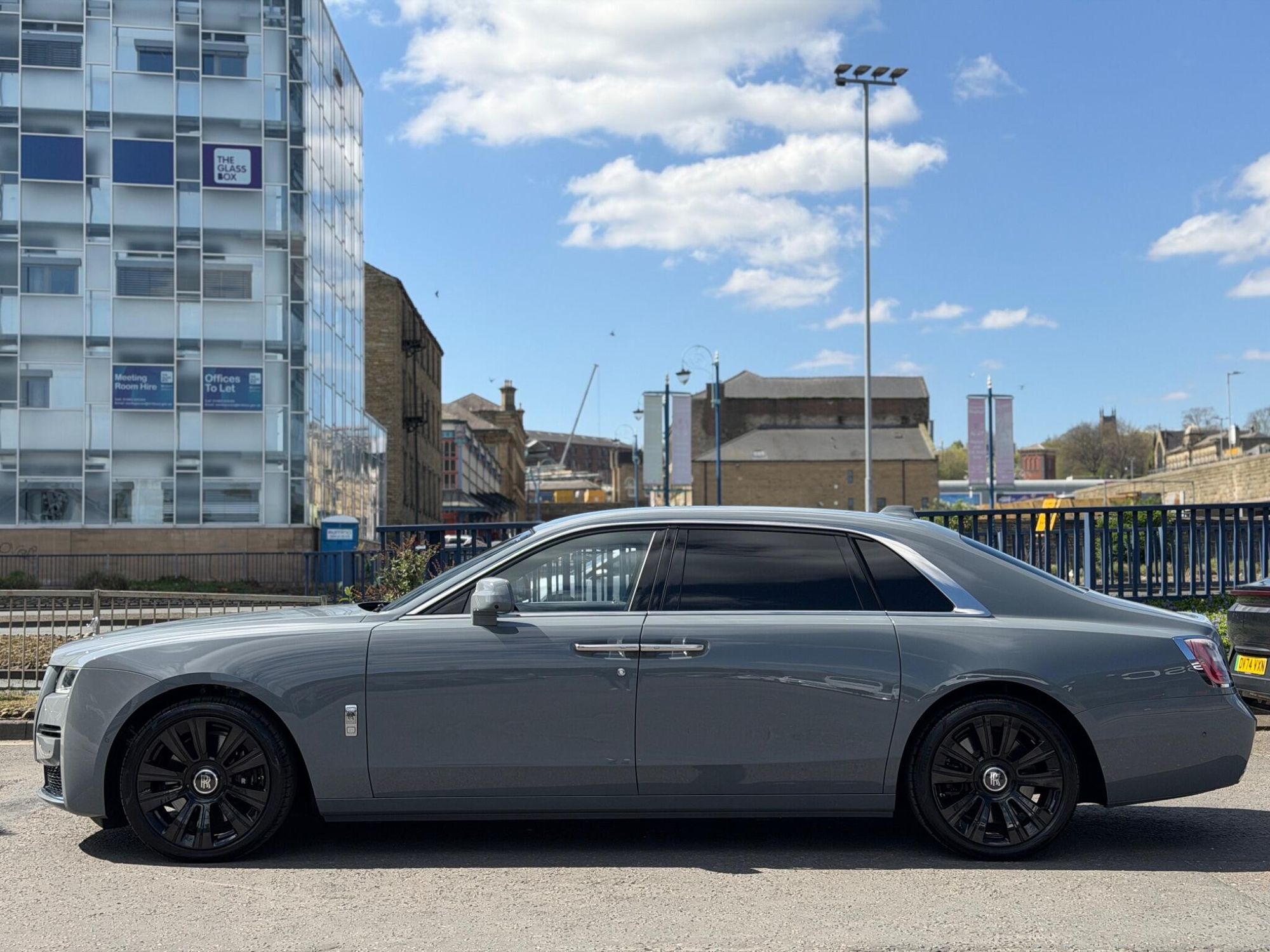 ROLLS-ROYCE GHOST SALOON 4dr Auto EWB for sale UK - Slide 7