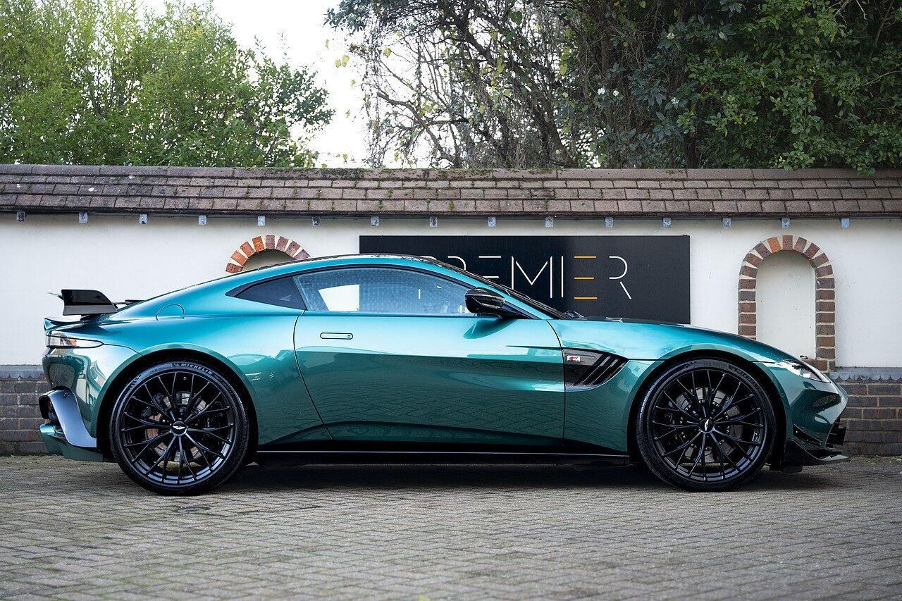 ASTON MARTIN VANTAGE V8 COUPE SPECIAL EDITIONS F1 Edition 2dr ZF 8 Speed Auto for sale UK - Slide 3