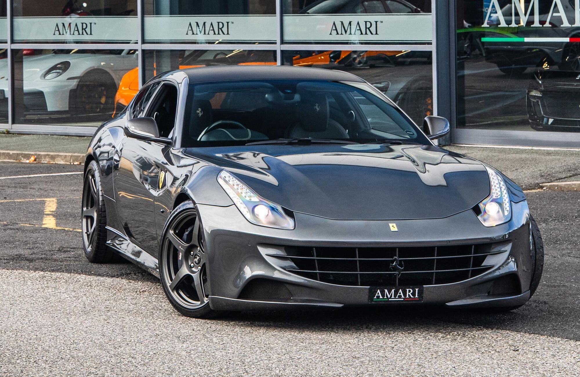 FERRARI FF COUPE 2dr Auto for sale UK - Slide 9