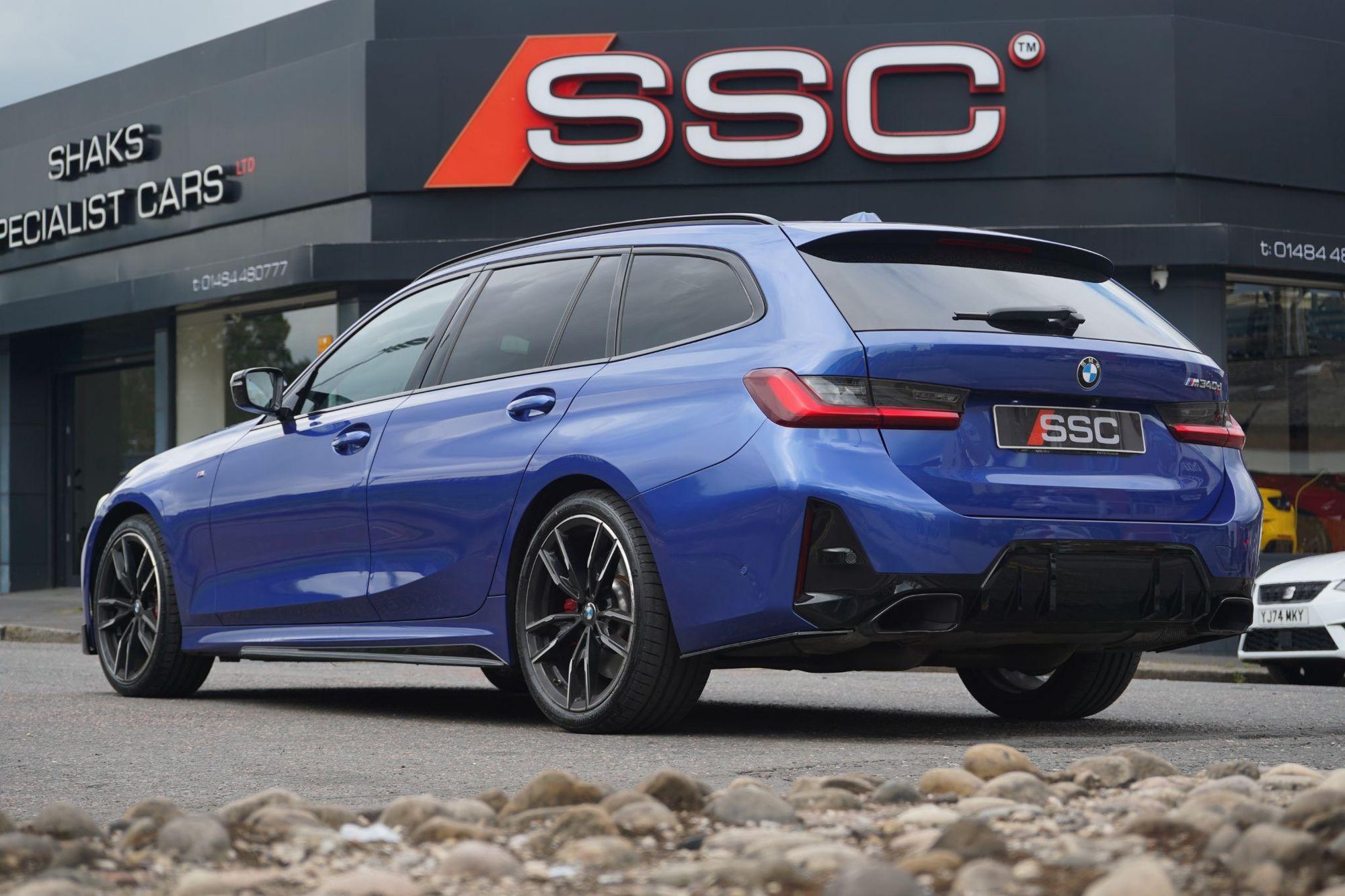 BMW 3 SERIES DIESEL TOURING M340d xDrive MHT 5dr Step Auto for sale UK - Slide 2