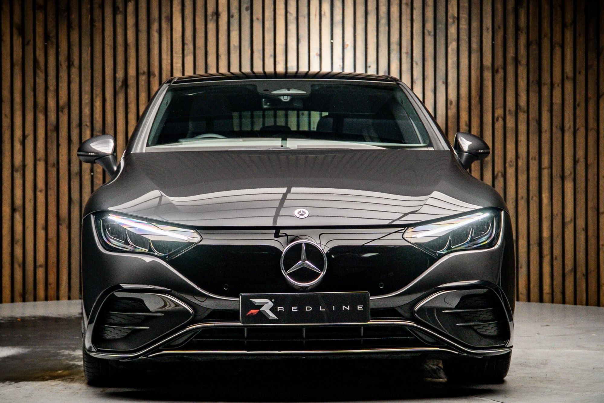 MERCEDES-BENZ EQE SALOON EQE 300 180kW AMG Line Premium 89kWh 4dr Auto for sale UK - Slide 5