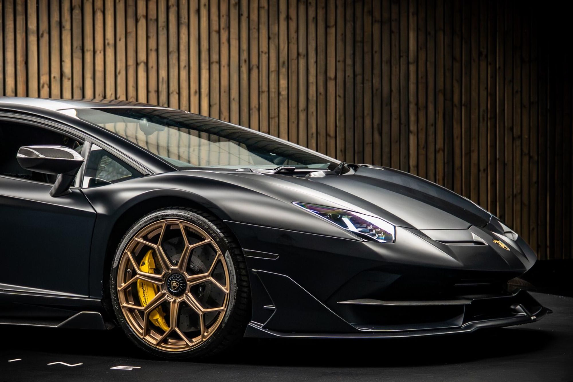 LAMBORGHINI AVENTADOR COUPE SPECIAL EDITION LP 770-4 SVJ 2dr ISR for sale UK - Slide 10