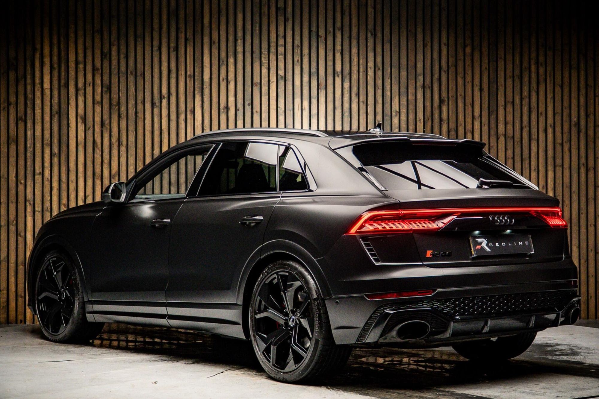 AUDI Q8 ESTATE SQ8 TFSI Quattro Vorsprung 5dr Tiptronic for sale UK - Slide 3