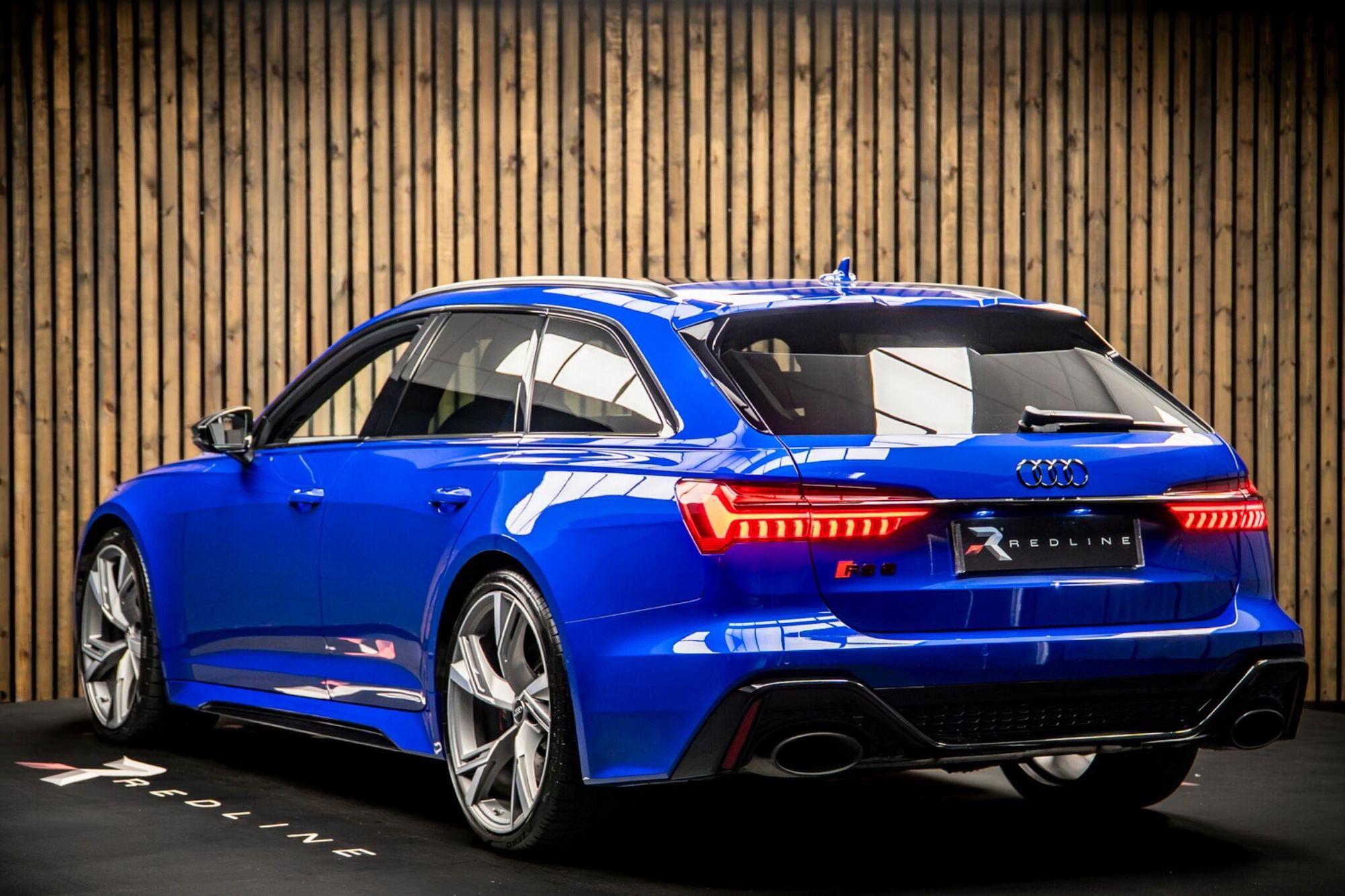 AUDI RS6 RS 6 AVANT RS 6 TFSI Quattro Vorsprung 5dr Tiptronic for sale UK - Slide 3