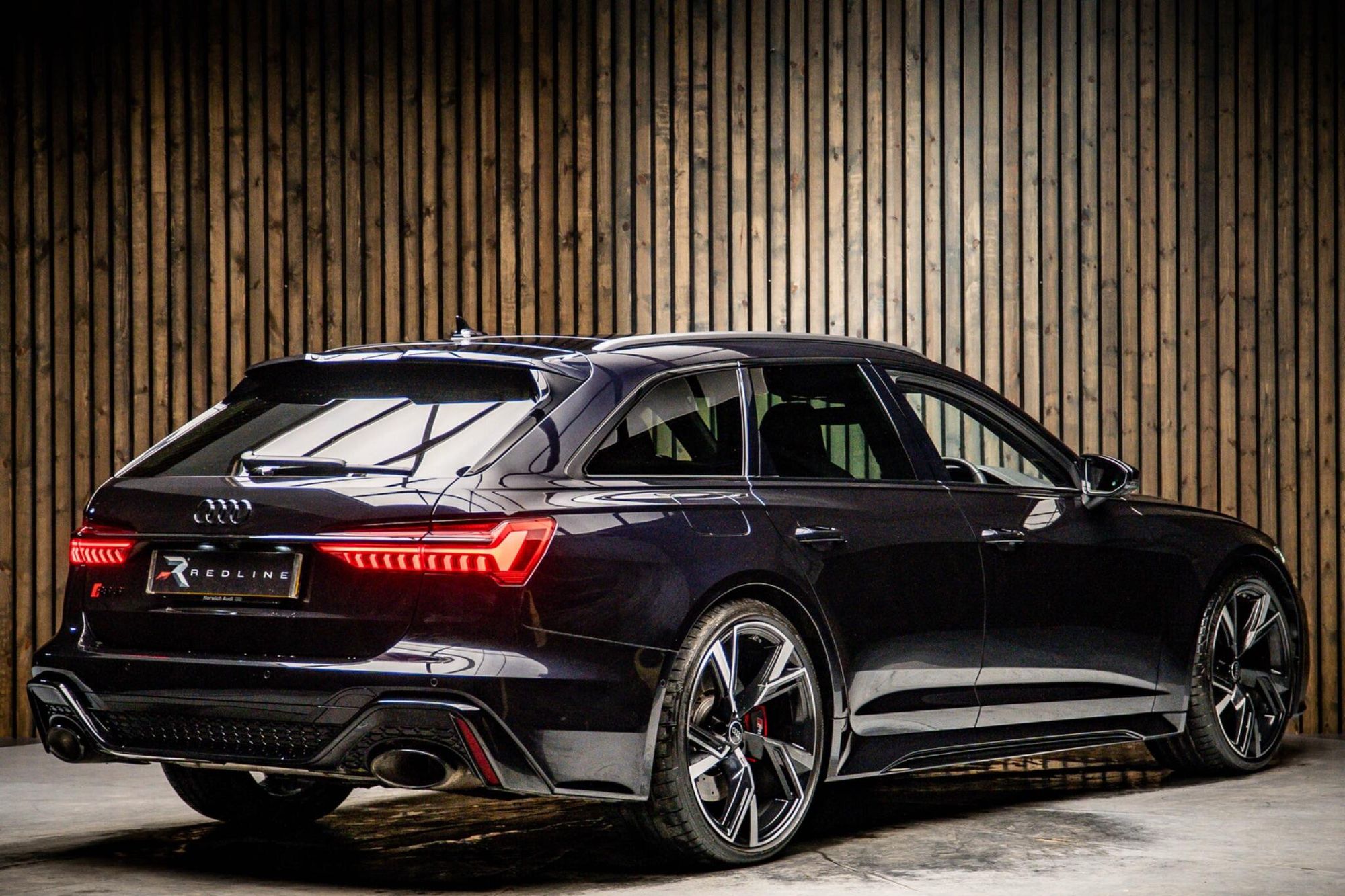 AUDI RS6 RS 6 AVANT RS 6 TFSI Quattro Vorsprung 5dr Tiptronic for sale UK - Slide 4