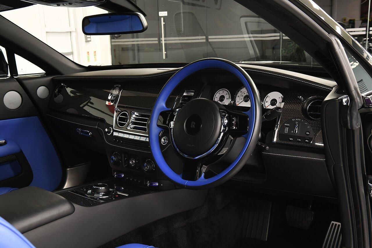 ROLLS-ROYCE WRAITH COUPE 2dr Auto for sale UK - Slide 4