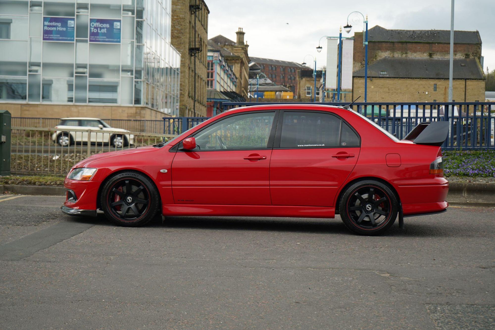 MITSUBISHI LANCER EVOLUTION VIII SALOON 2.0 MR FQ-320 4dr for sale UK - Slide 9