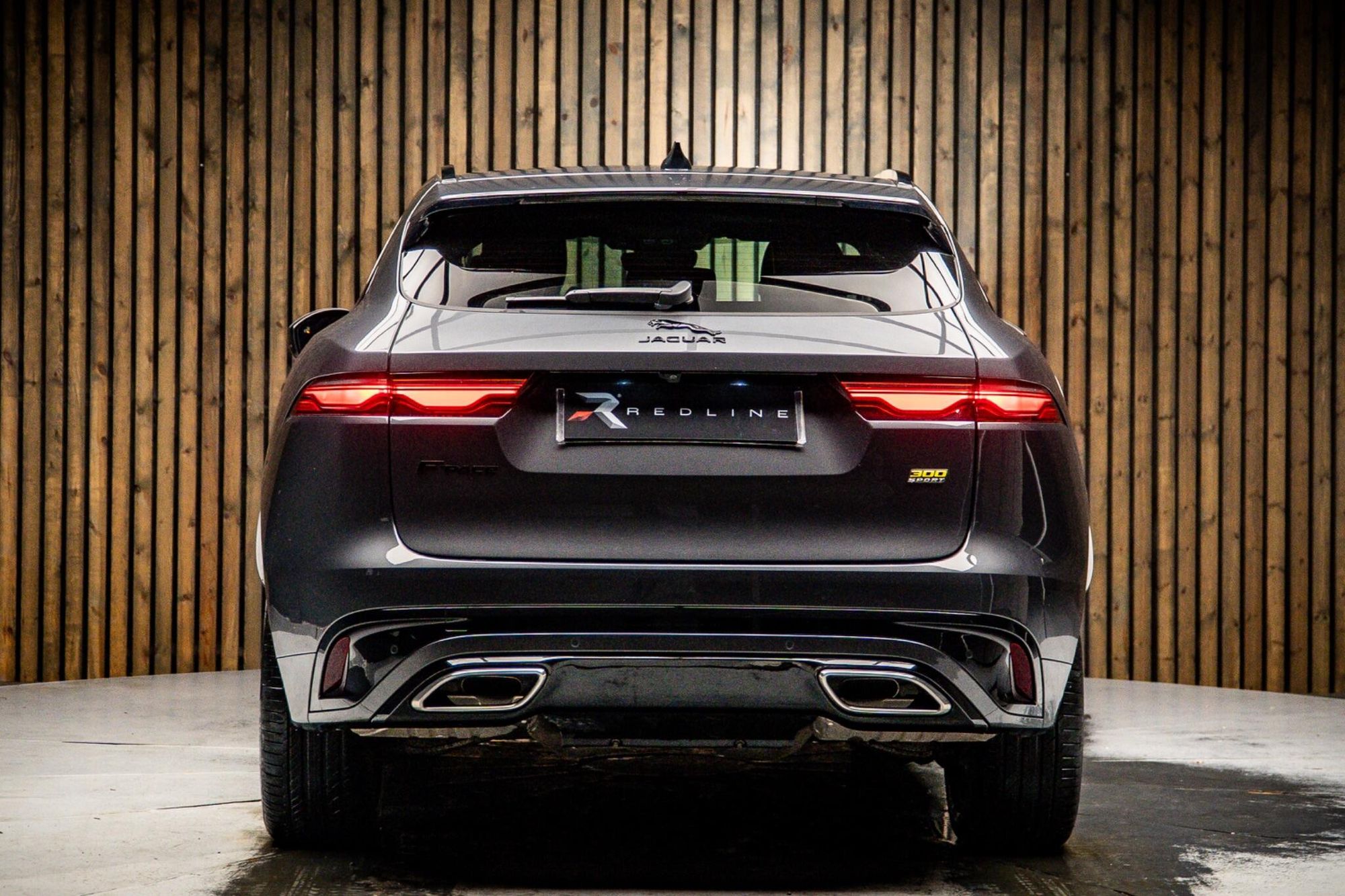 JAGUAR F-PACE DIESEL ESTATE 3.0 D300 Sport 5dr Auto AWD for sale UK - Slide 6