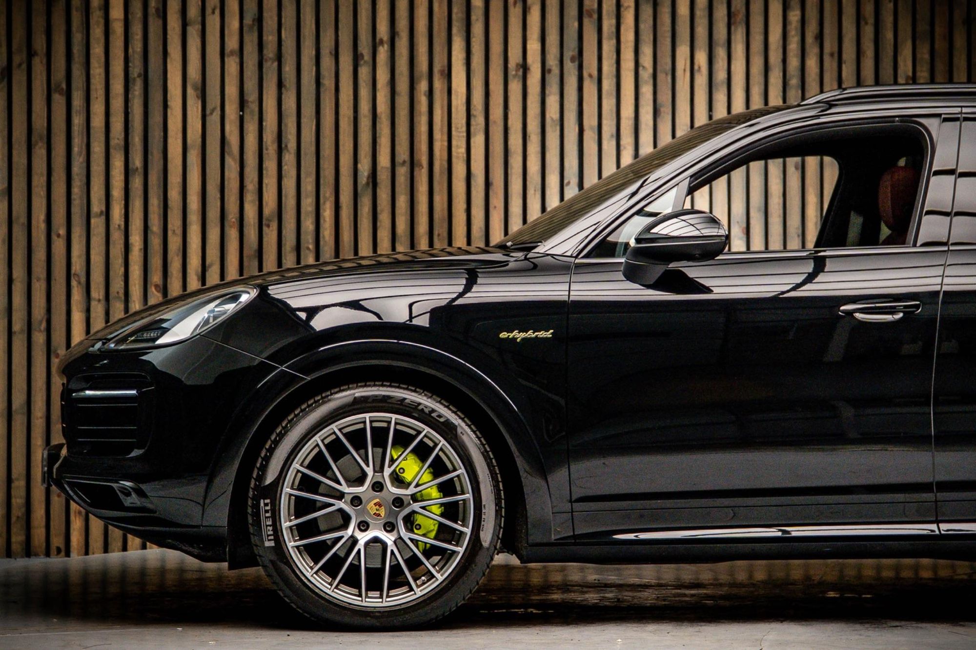 PORSCHE CAYENNE ESTATE SPECIAL EDITIONS E-Hybrid Platinum Edition 5dr Tiptronic S for sale UK - Slide 9