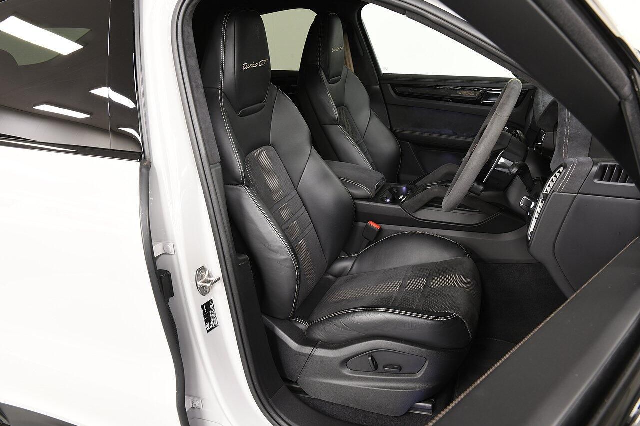 PORSCHE CAYENNE COUPE Turbo GT 5dr Tiptronic S for sale UK - Slide 7