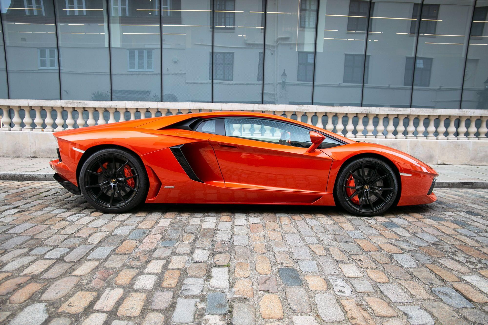 LAMBORGHINI AVENTADOR COUPE LP 700-4 2dr ISR for sale UK - Slide 10