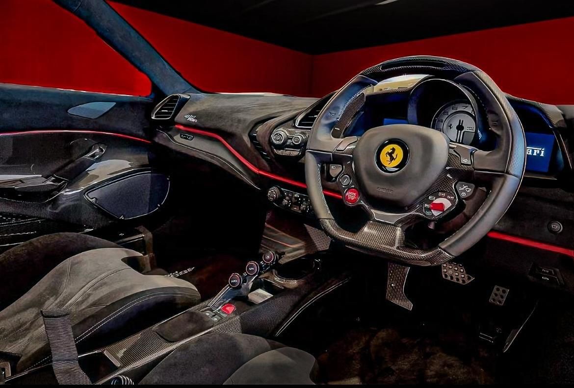 FERRARI 488 PISTA COUPE 2dr Auto for sale UK - Slide 6