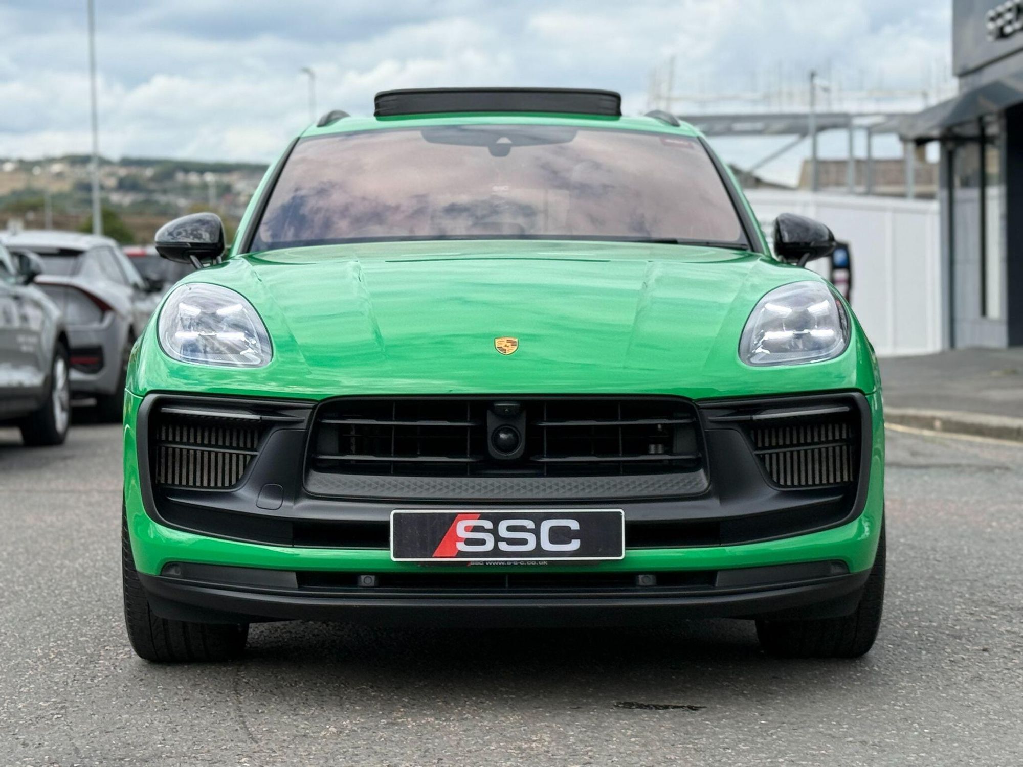 PORSCHE MACAN ESTATE GTS 5dr PDK for sale UK - Slide 6
