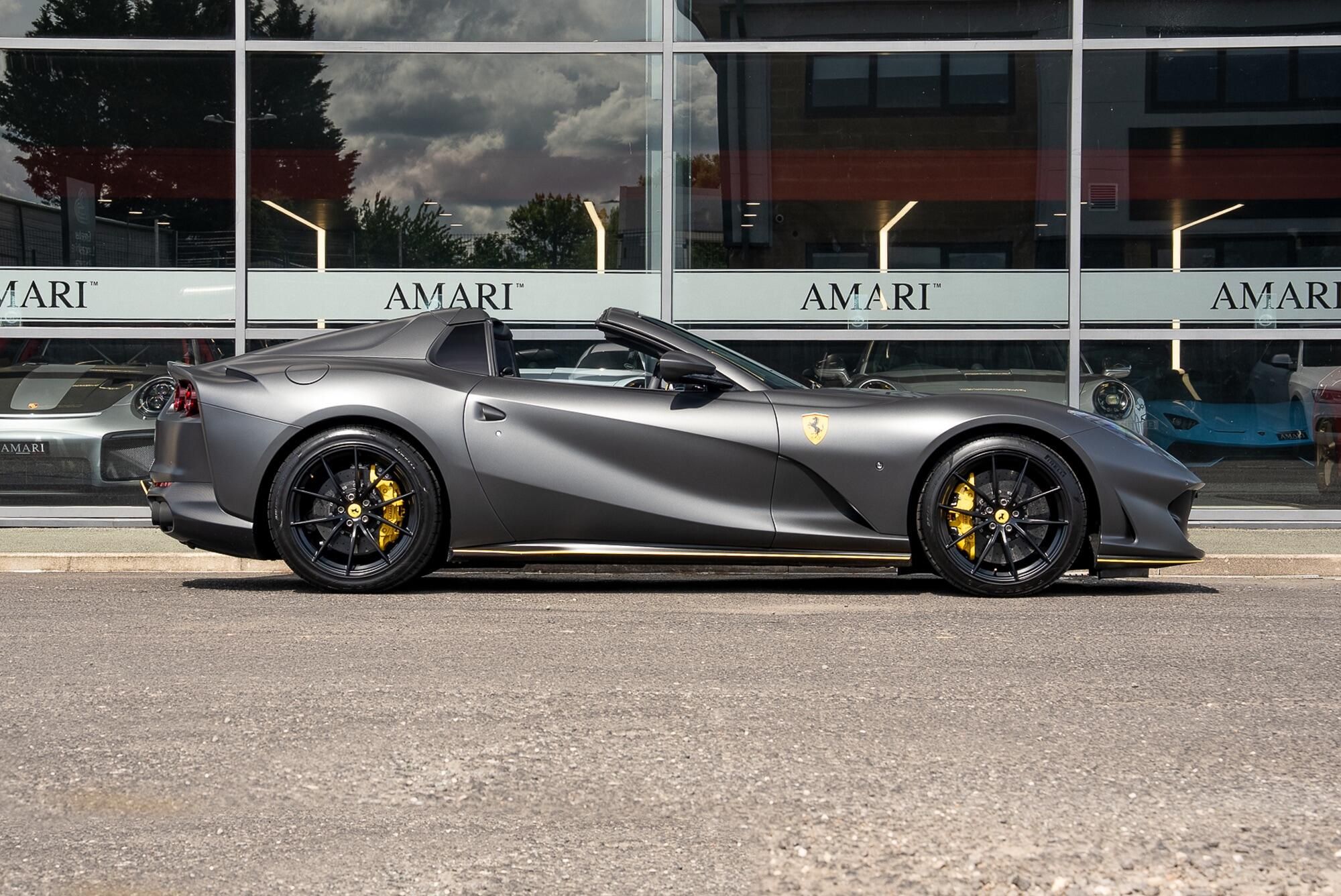 FERRARI 812 SUPERFAST GTS 2dr Auto for sale UK - Slide 2