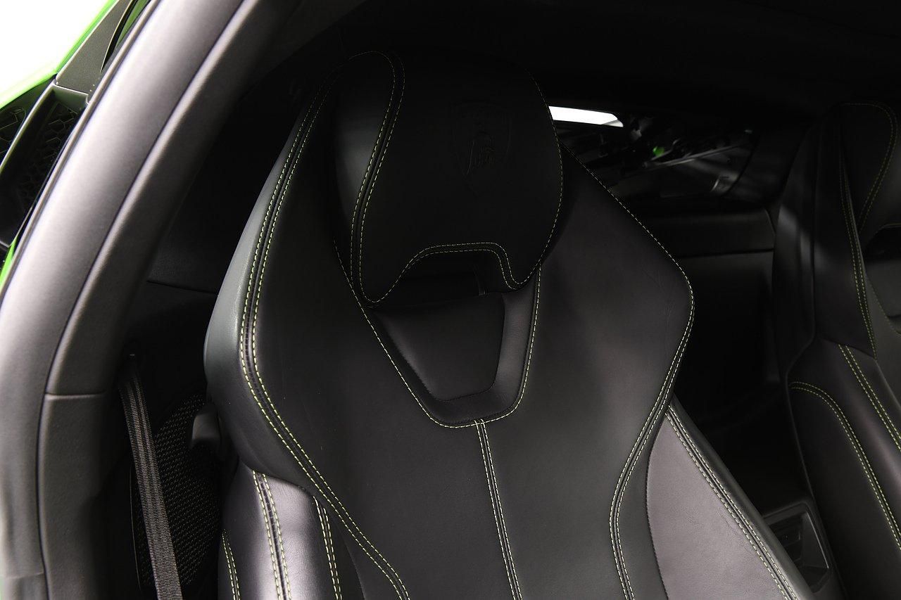 LAMBORGHINI HURACAN COUPE LP 610-4 2dr LDF for sale UK - Slide 9