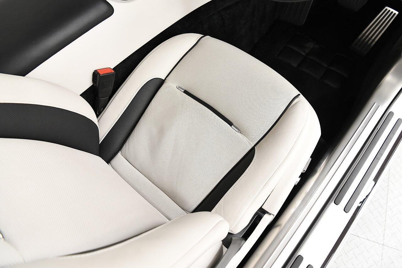 ROLLS-ROYCE DAWN CONVERTIBLE 2dr Auto for sale UK - Slide 10