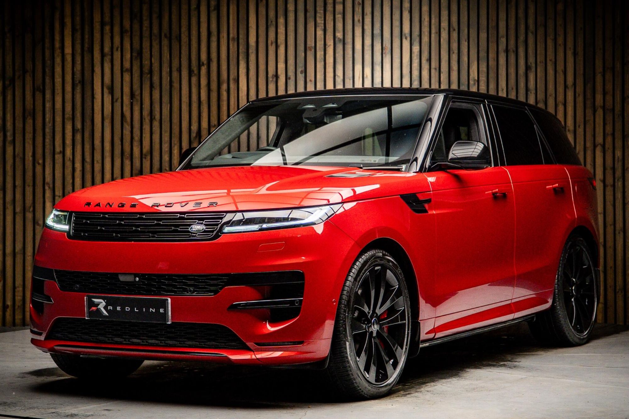 LAND ROVER RANGE ROVER SPORT ESTATE 3.0 P510e First Edition 5dr Auto for sale UK - Slide 8