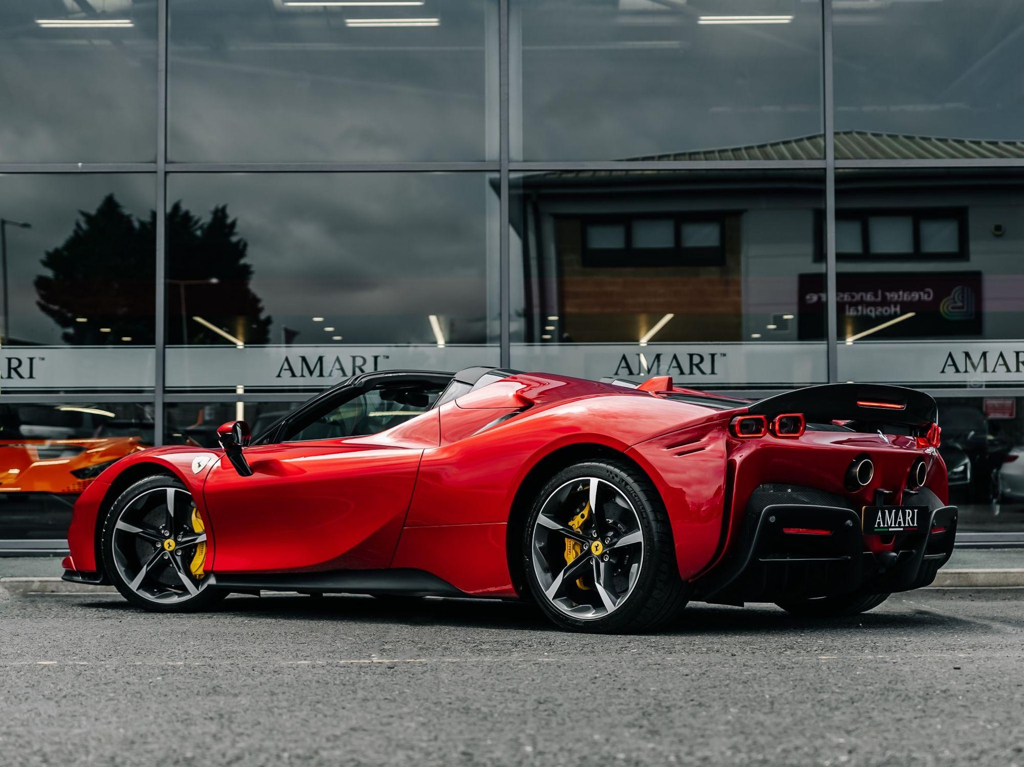 FERRARI SF90 SPIDER 2dr Auto for sale UK - Slide 4