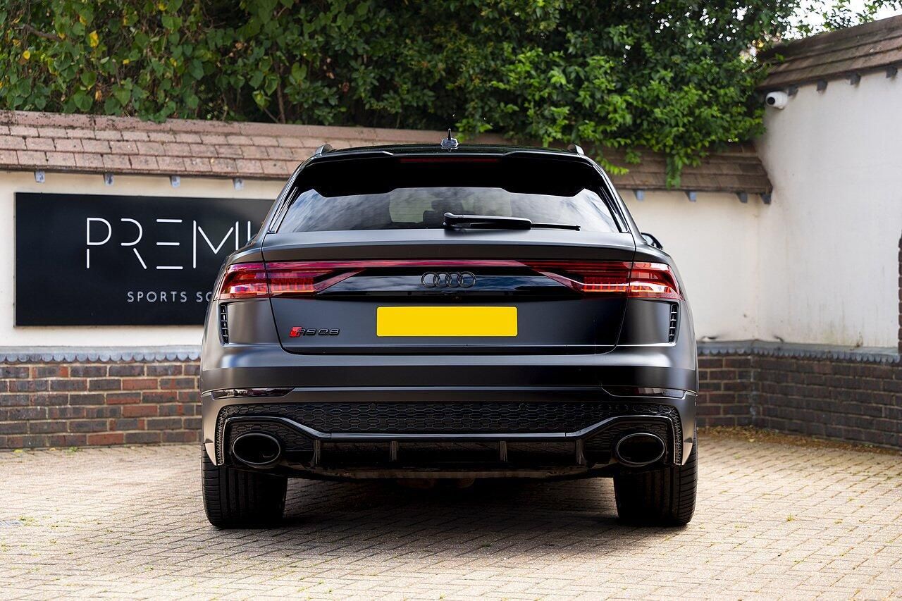 AUDI Q8 ESTATE SQ8 TFSI Quattro Vorsprung 5dr Tiptronic for sale UK - Slide 5