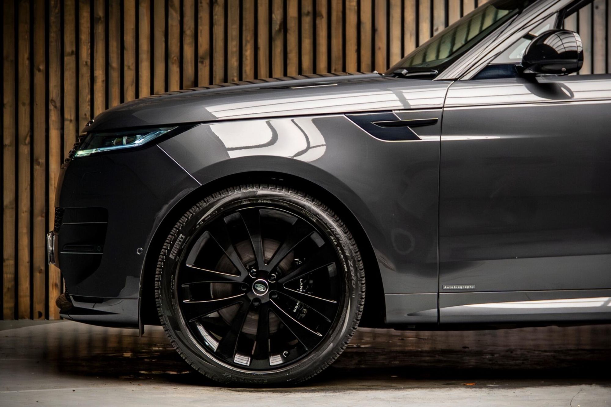 LAND ROVER RANGE ROVER SPORT DIESEL ESTATE 3.0 D350 Autobiography 5dr Auto for sale UK - Slide 9